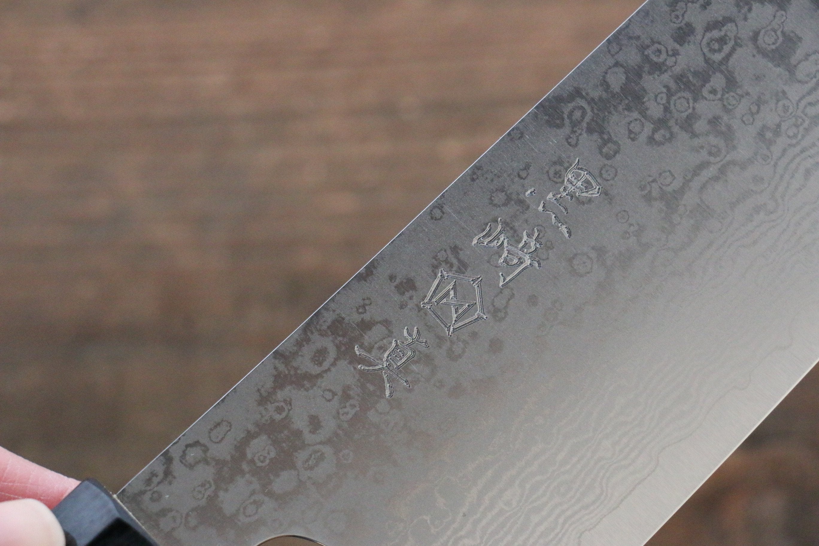 Makoto Kurosaki VG10 Damascus Santoku 165mm Ebony Wood Handle - Seisuke Knife