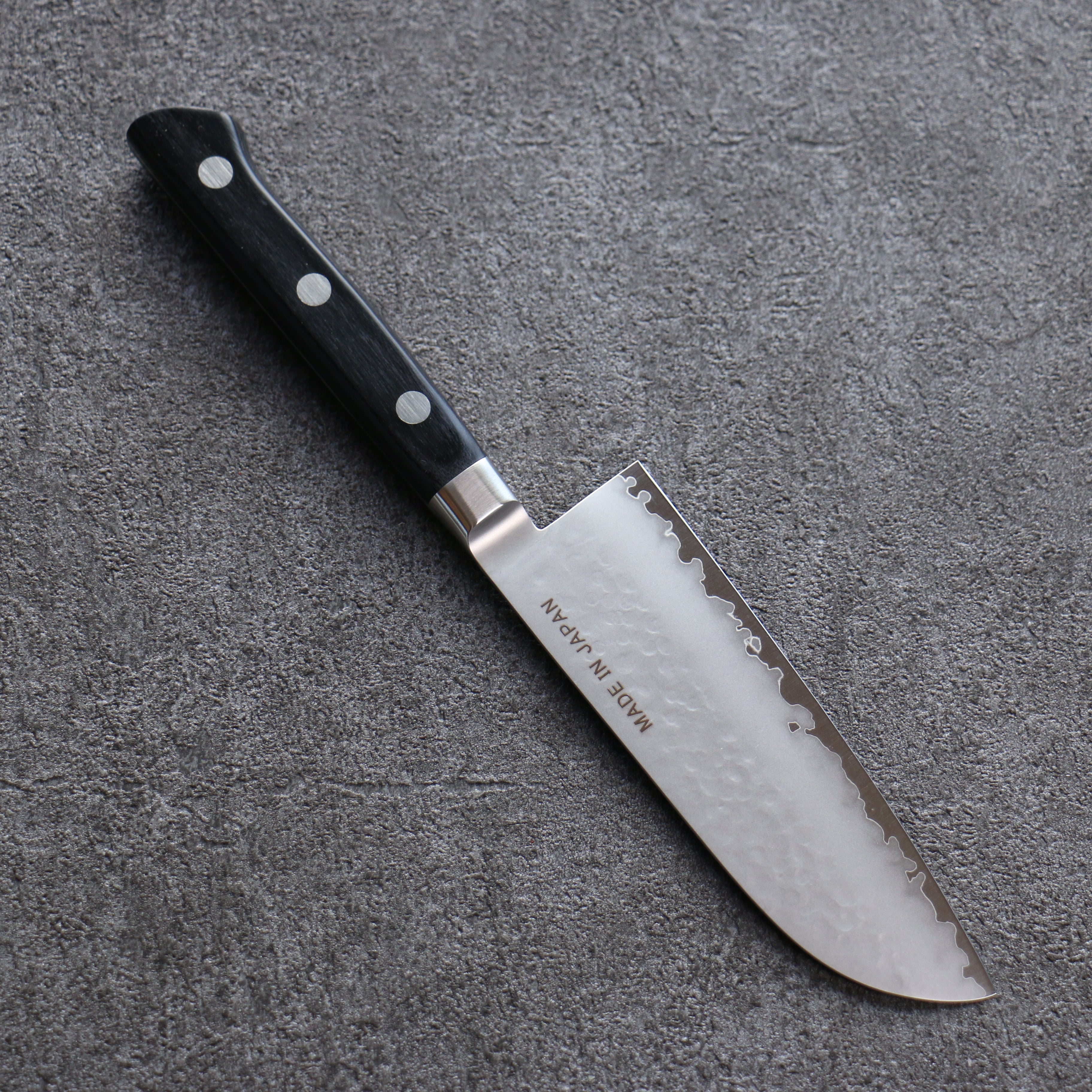 Seisuke VG5 Hammered Kasumitogi Santoku 120mm Black Pakka wood Handle - Seisuke Knife