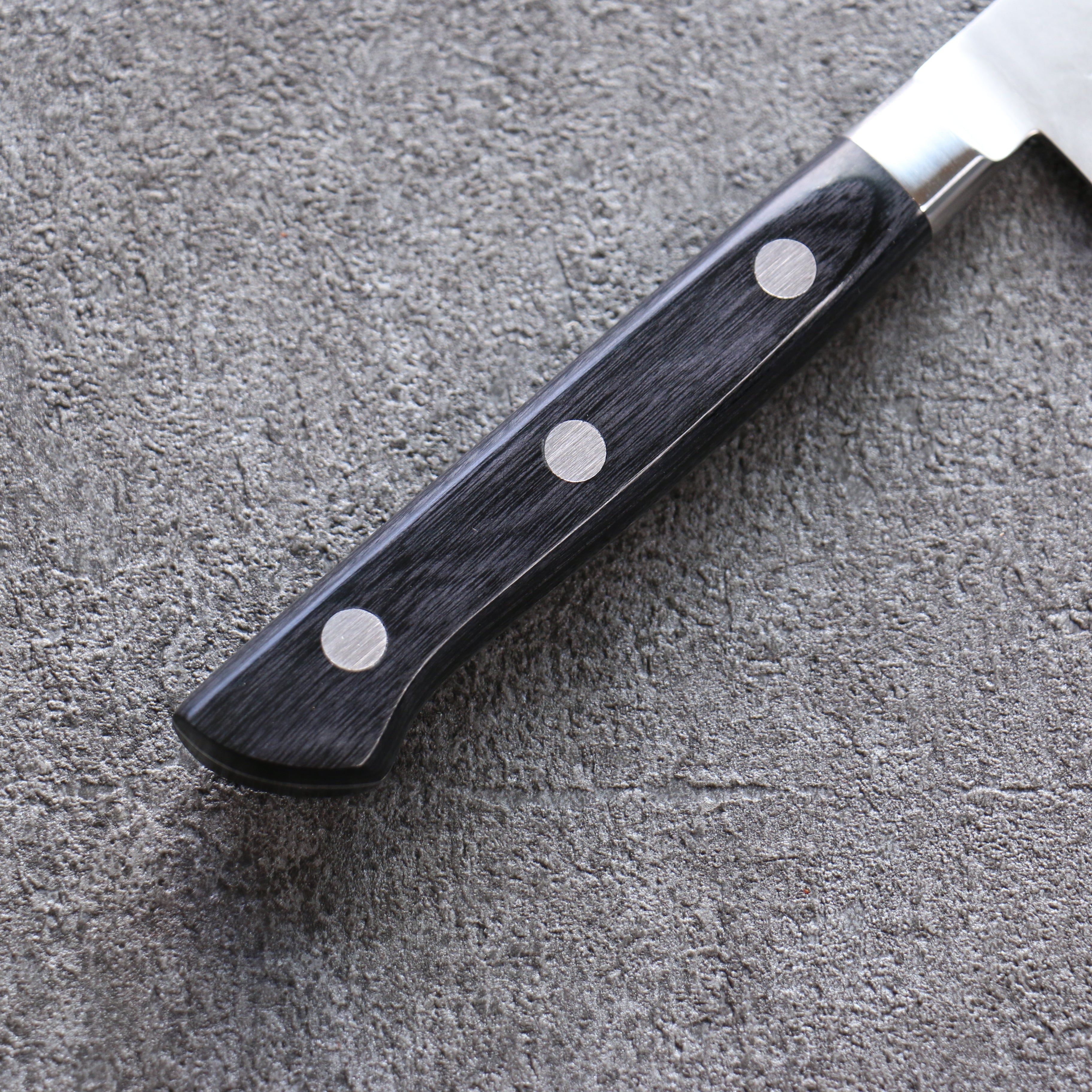 Seisuke VG5 Hammered Kasumitogi Santoku 120mm Black Pakka wood Handle - Seisuke Knife