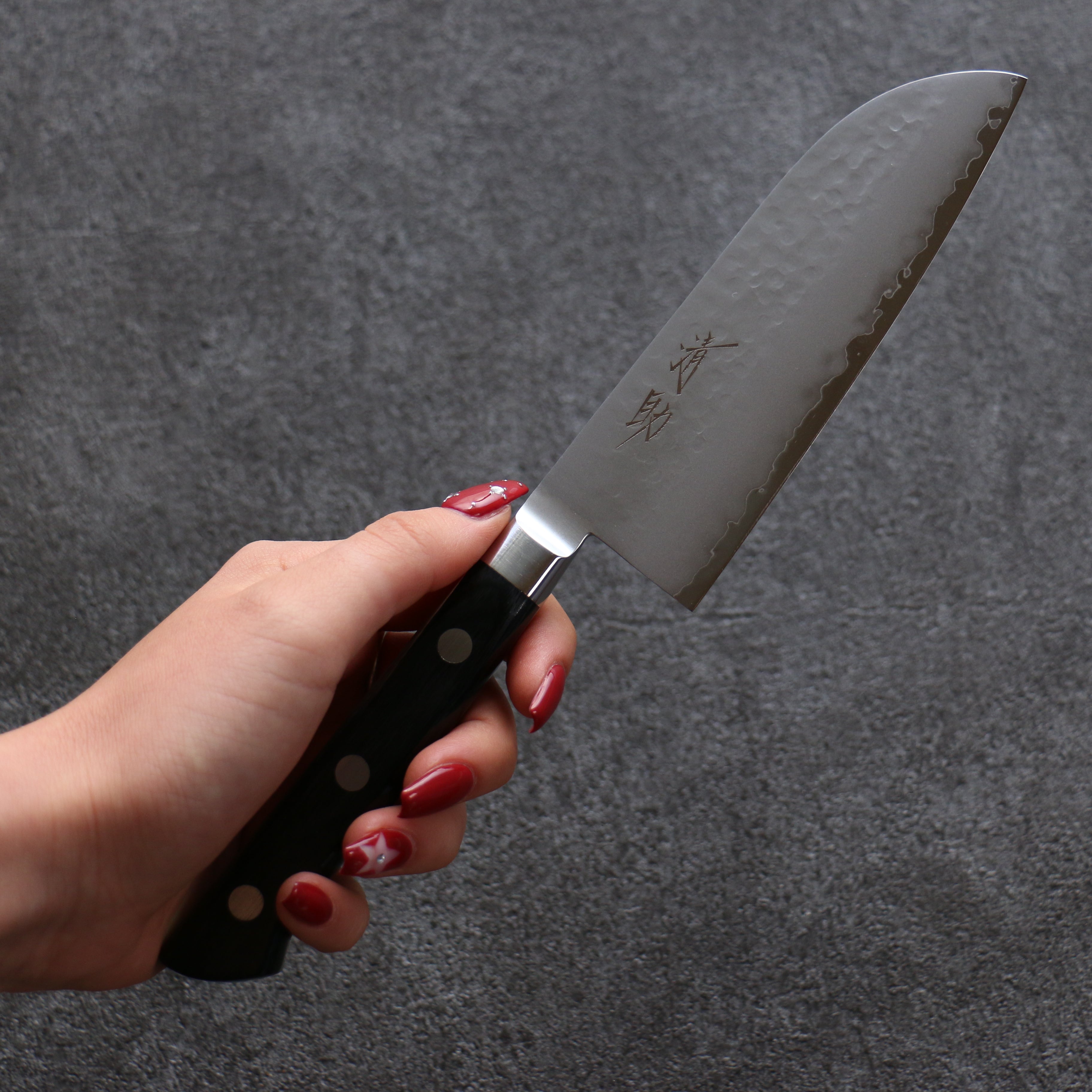 Seisuke VG5 Hammered Kasumitogi Santoku 120mm Black Pakka wood Handle - Seisuke Knife