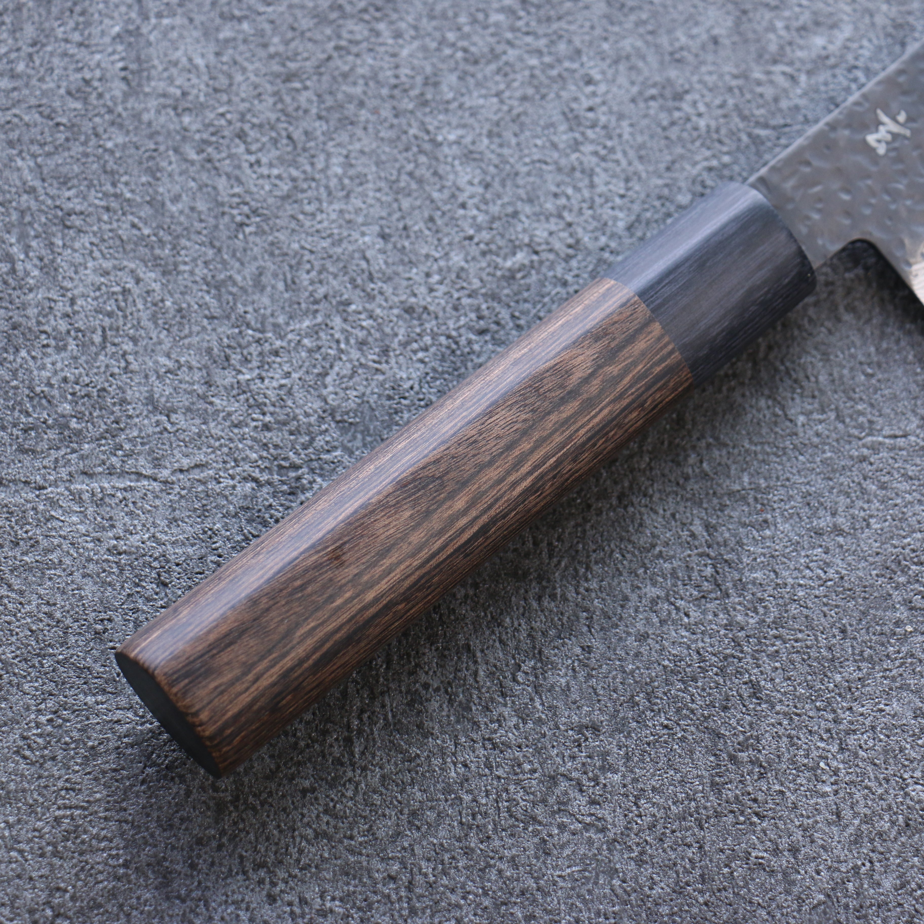 Shizu Gen VG10 Hammered Black Finished Gyuto 210mm Brown Pakkawood Handle - Seisuke Knife