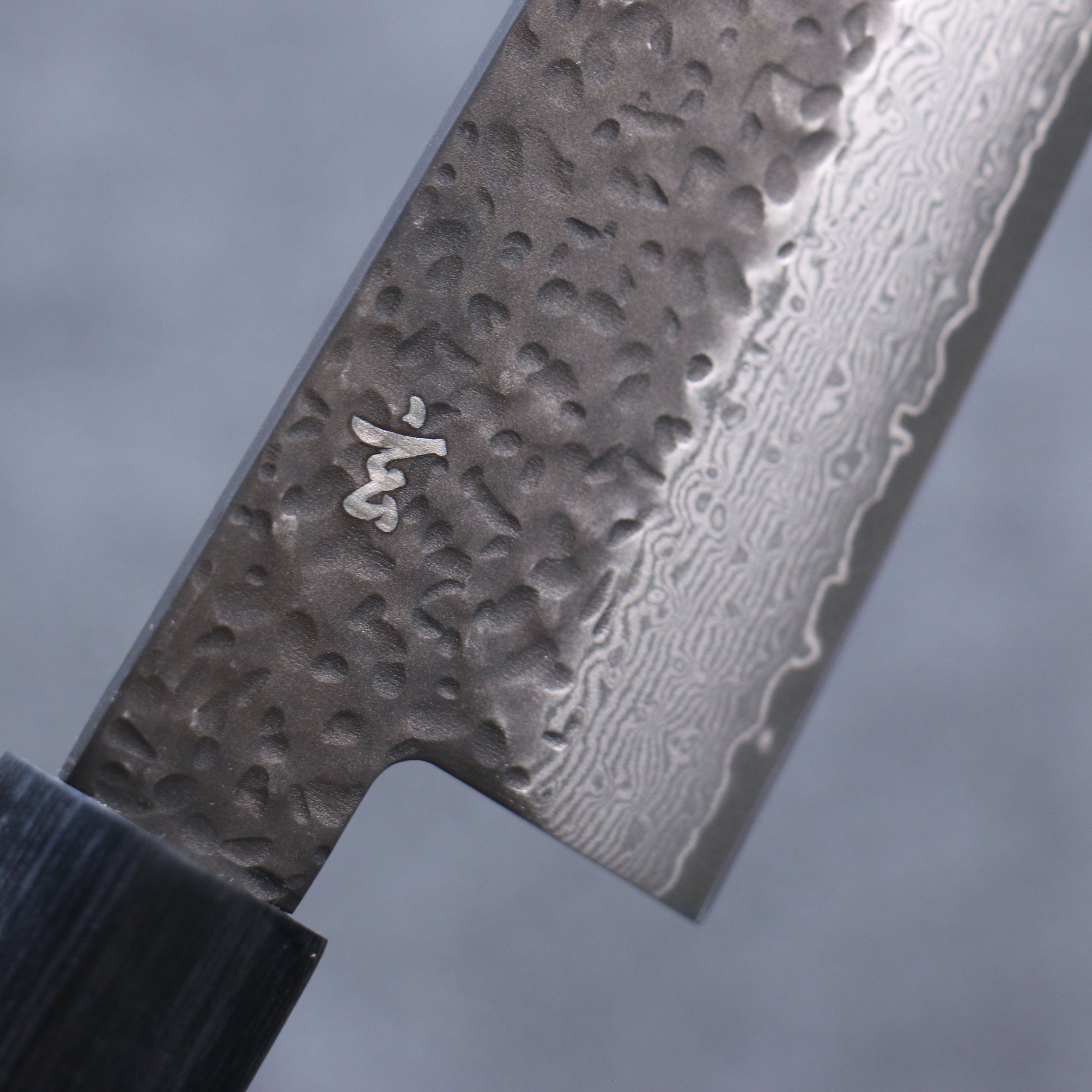 Shizu Gen VG10 Hammered Black Finished Gyuto 210mm Brown Pakkawood Handle - Seisuke Knife