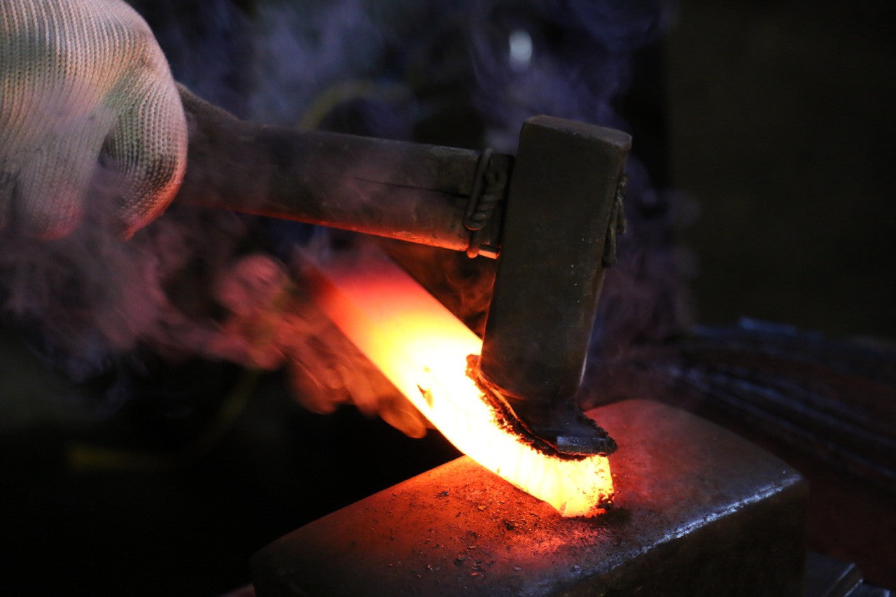 Shigeki Tanaka VG10 17 Layer Damascus Gyuto 210mm Red Pakka wood Handle - Seisuke Knife