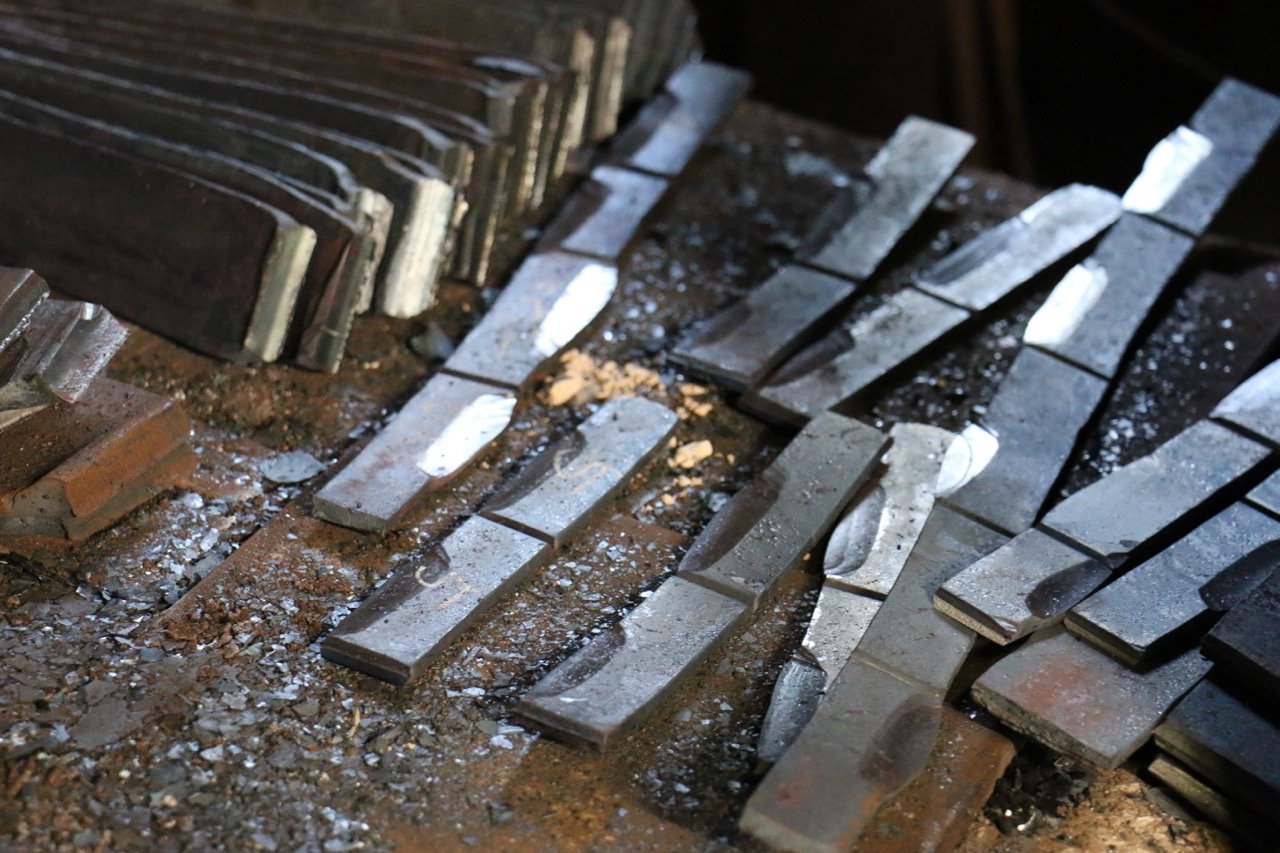 Shigeki Tanaka SG2 Black Damascus Petty-Utility 150mm Ebony Wood Handle - Seisuke Knife