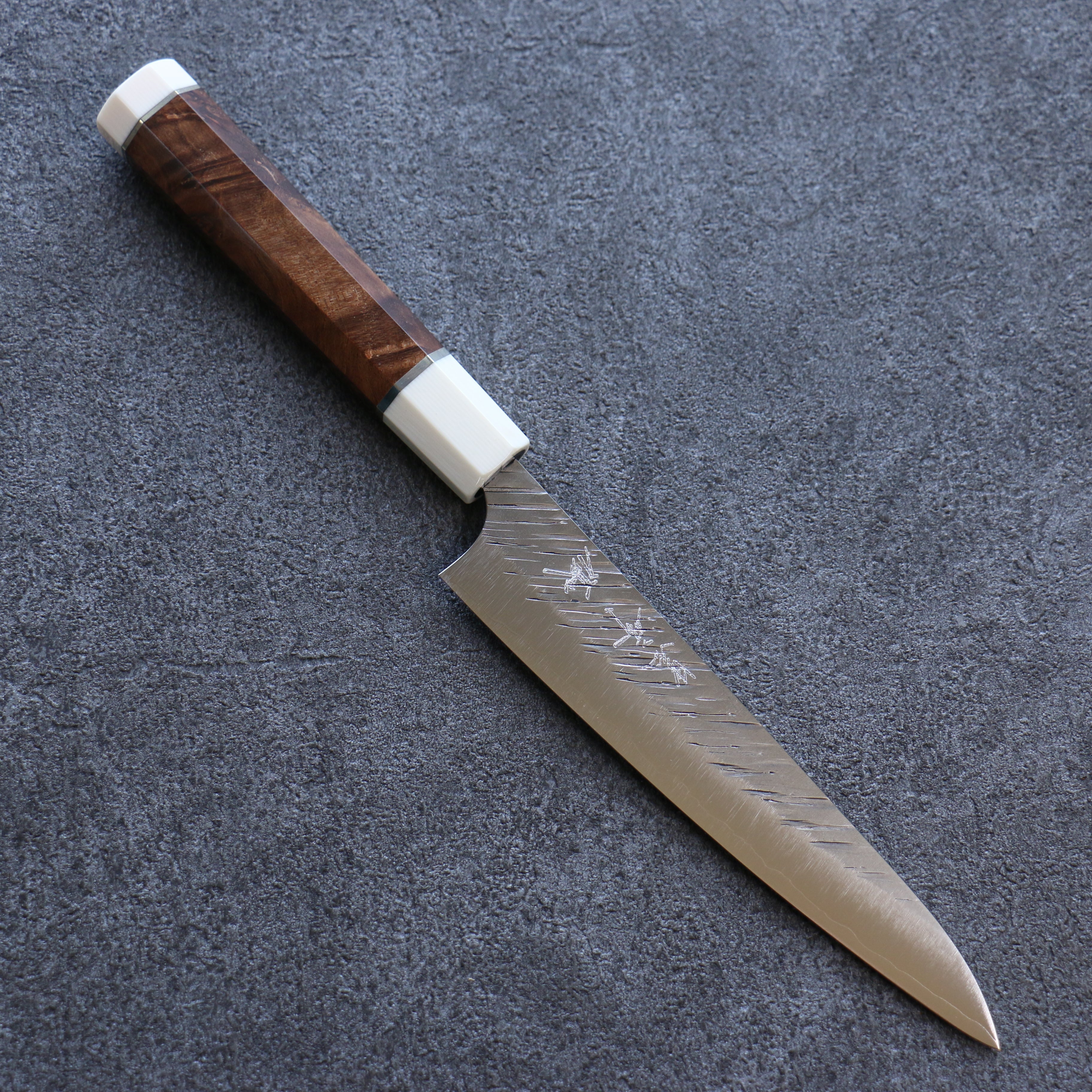 Yu Kurosaki Fujin SG2 Hammered Petty-Utility 150mm Stabilized wood (Birch Burl) Handle - Seisuke Knife