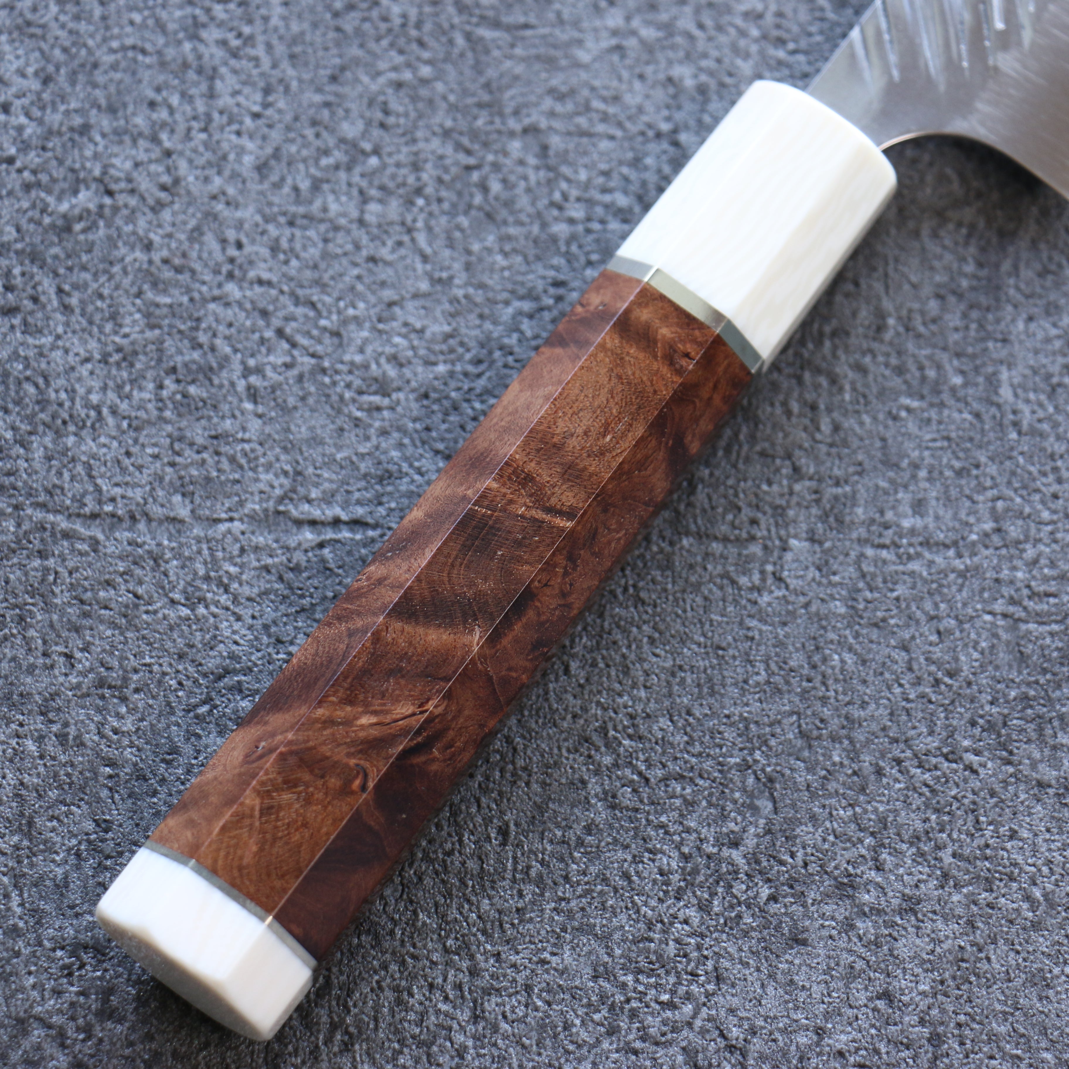 Yu Kurosaki Fujin SG2 Hammered Petty-Utility 120mm Stabilized wood (Birch Burl) Handle - Seisuke Knife