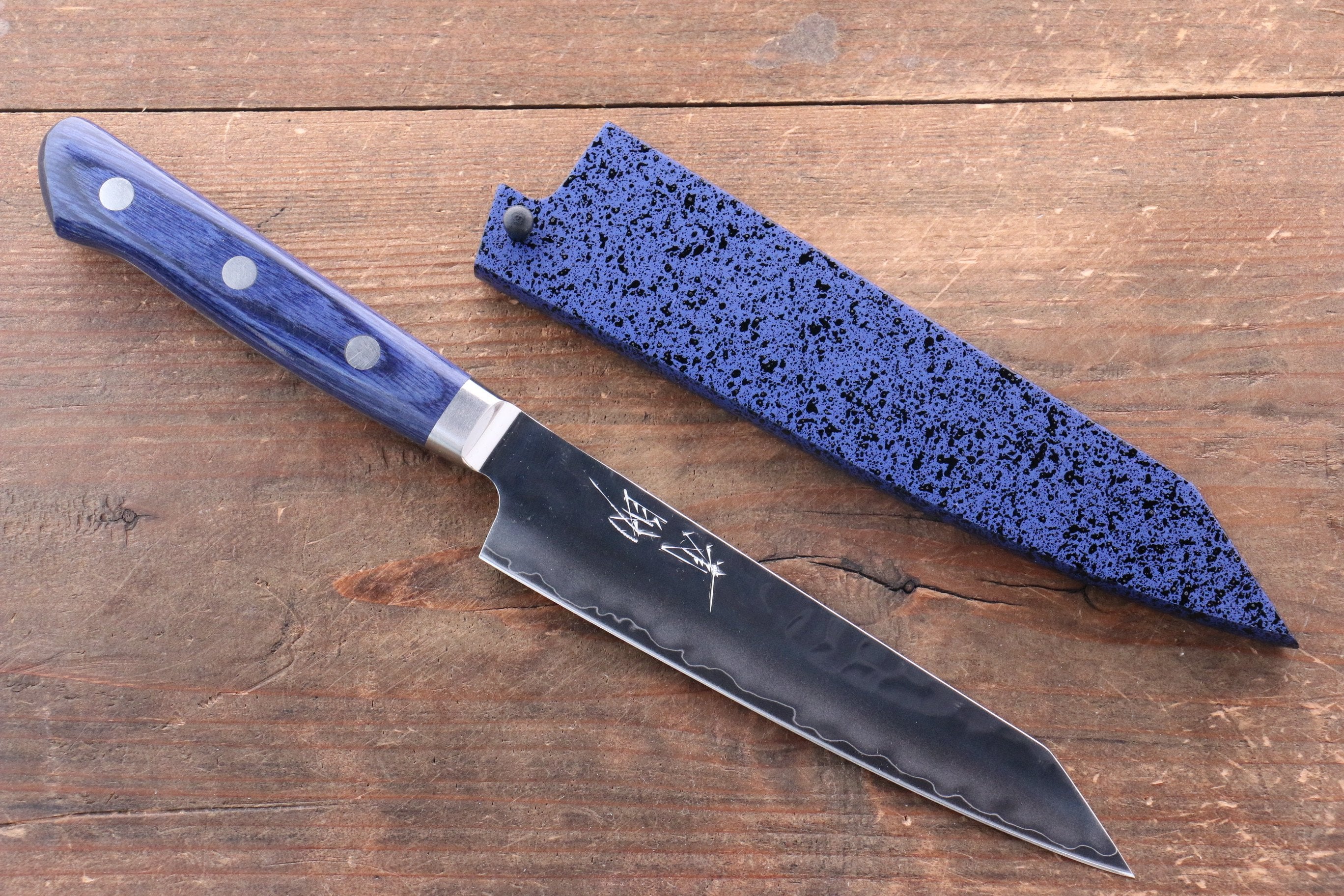Seisuke Aotsuchi AUS10 Hammered Kiritsuke Petty-Utility 140mm Blue Pakkawood Handle with Sheath - Seisuke Knife