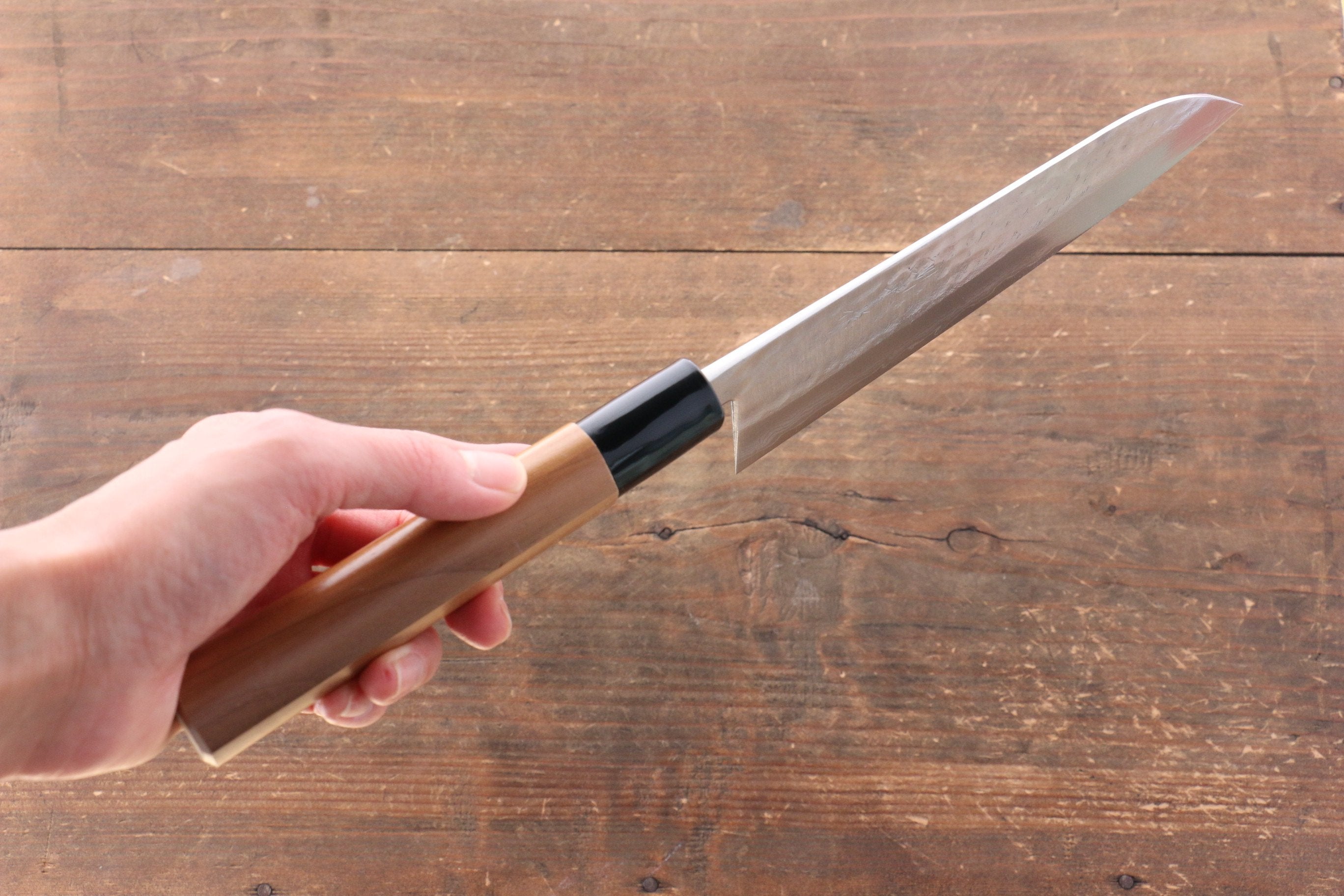 Kunihira Tanryu VG1 Damascus Santoku 170mm with Walnut Handle - Seisuke Knife