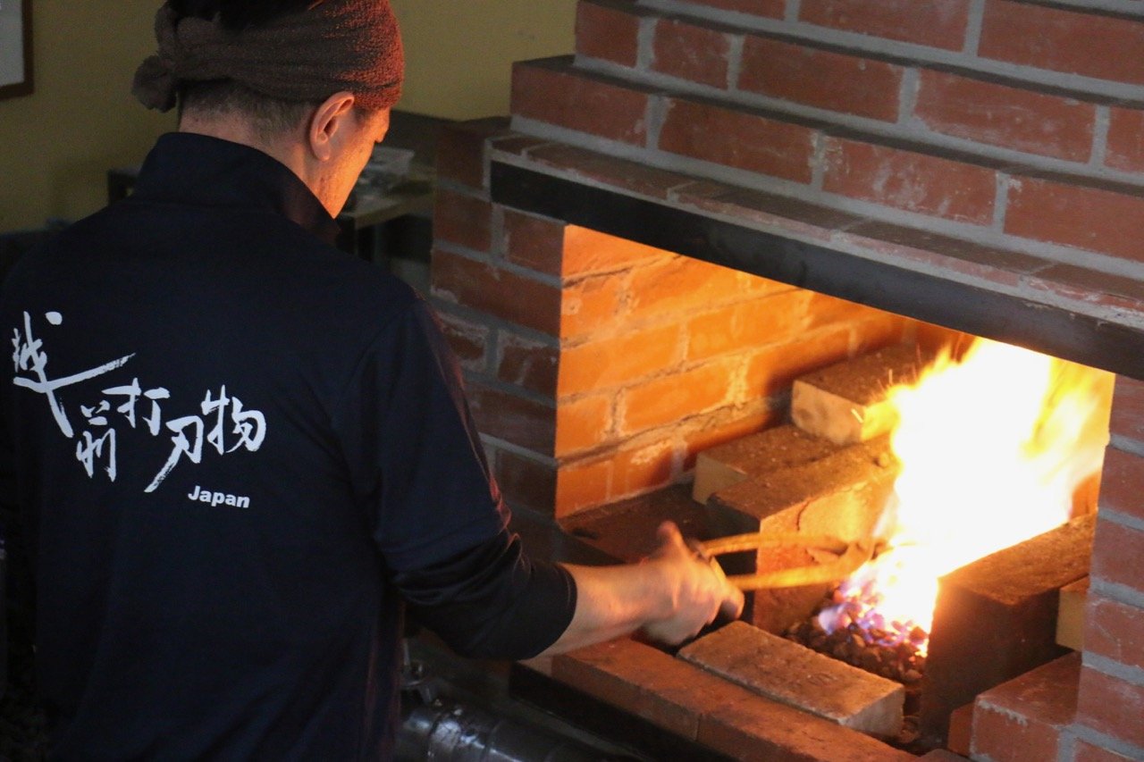 Yu Kurosaki Fujin Blue Super Hammered Petty-Utility 120mm Keyaki (Japanese Elm) Handle - Seisuke Knife