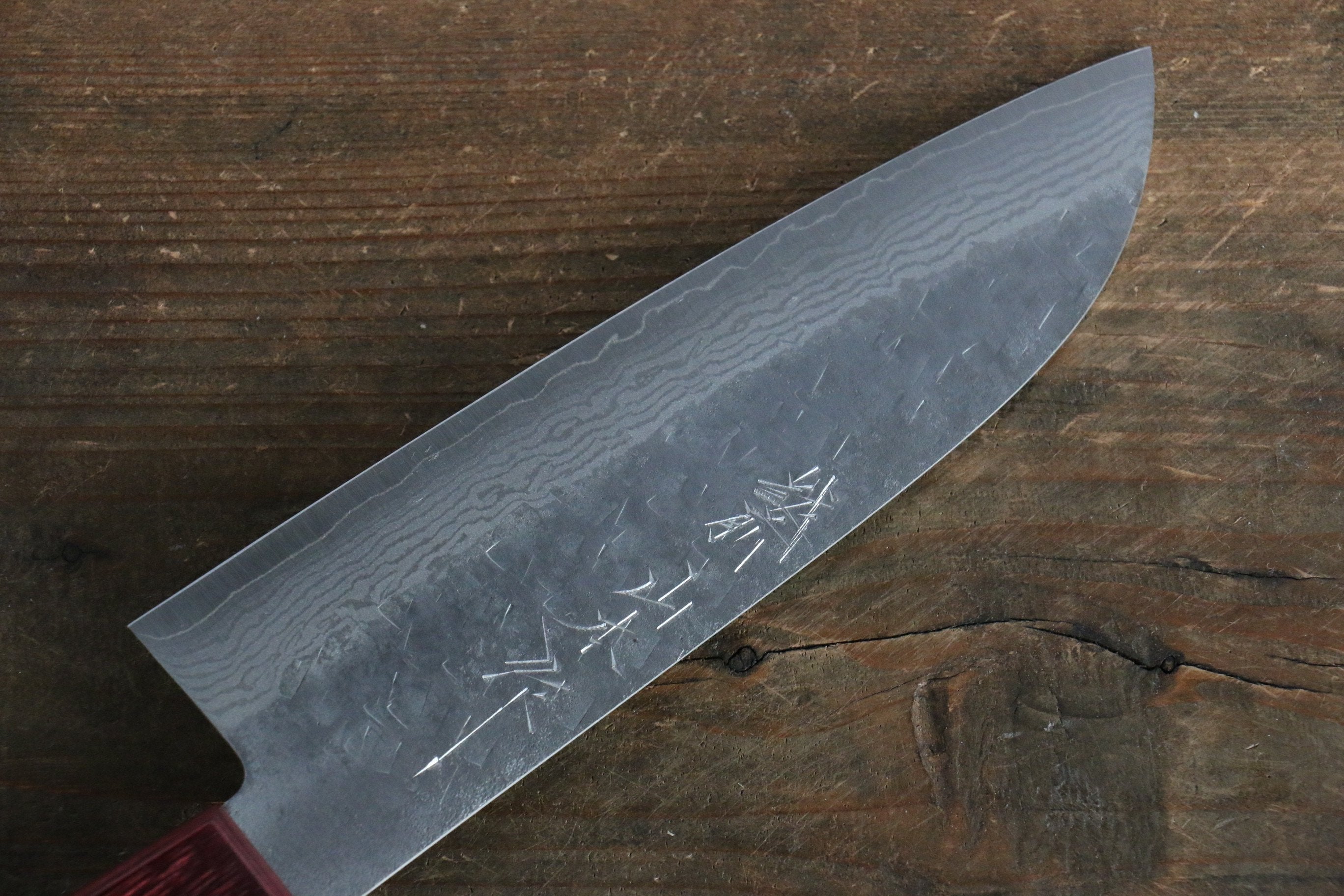 Nao Yamamoto VG10 Hammered Damascus Santoku 170mm with Red Pakka wood Handle - Seisuke Knife