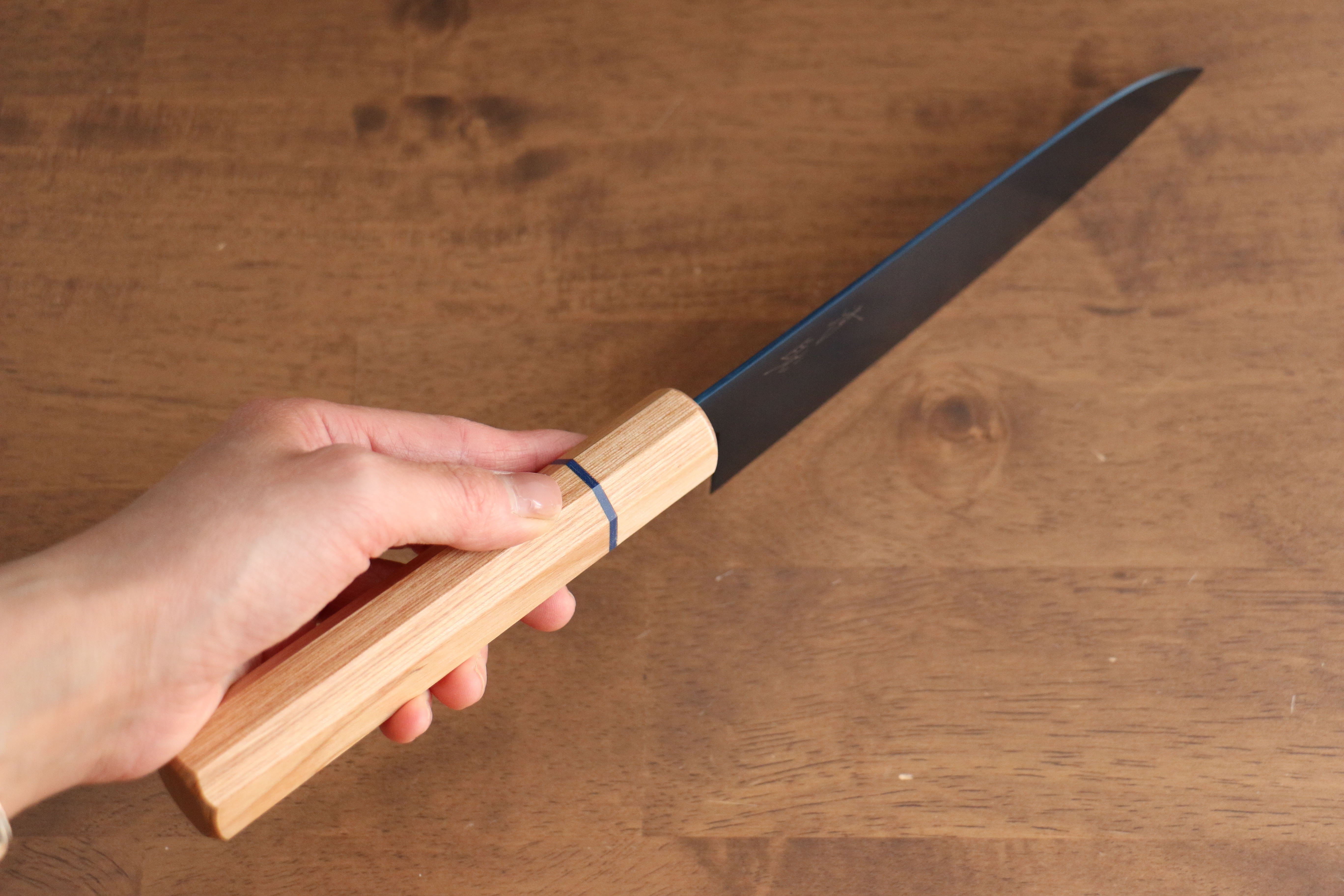 Seisuke SK-85 Ion plating Santoku 180mm White wood Handle - Seisuke Knife