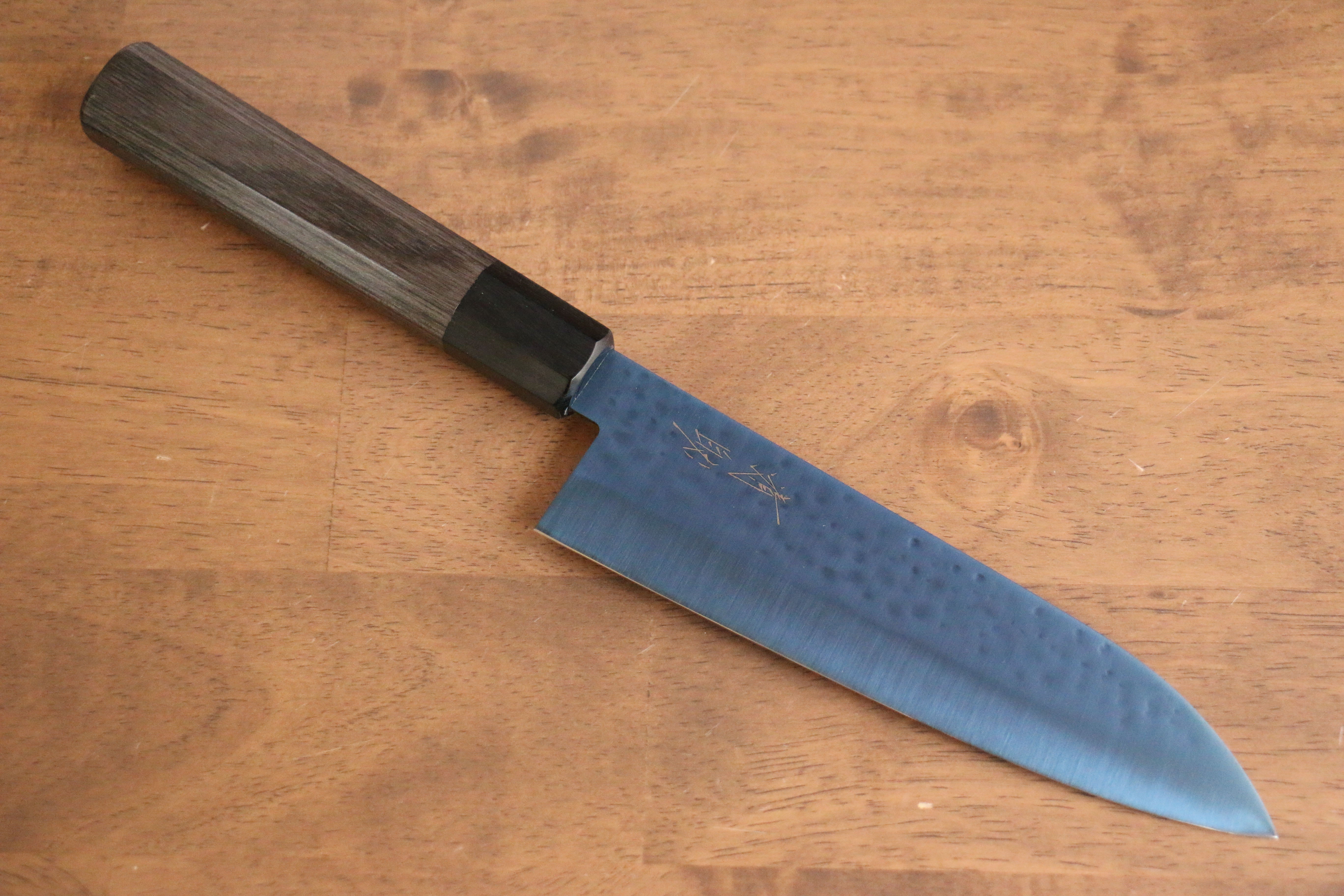 Seisuke SK-85 Ion plating Hammered Santoku 180mm Gray Pakka wood Handle - Seisuke Knife