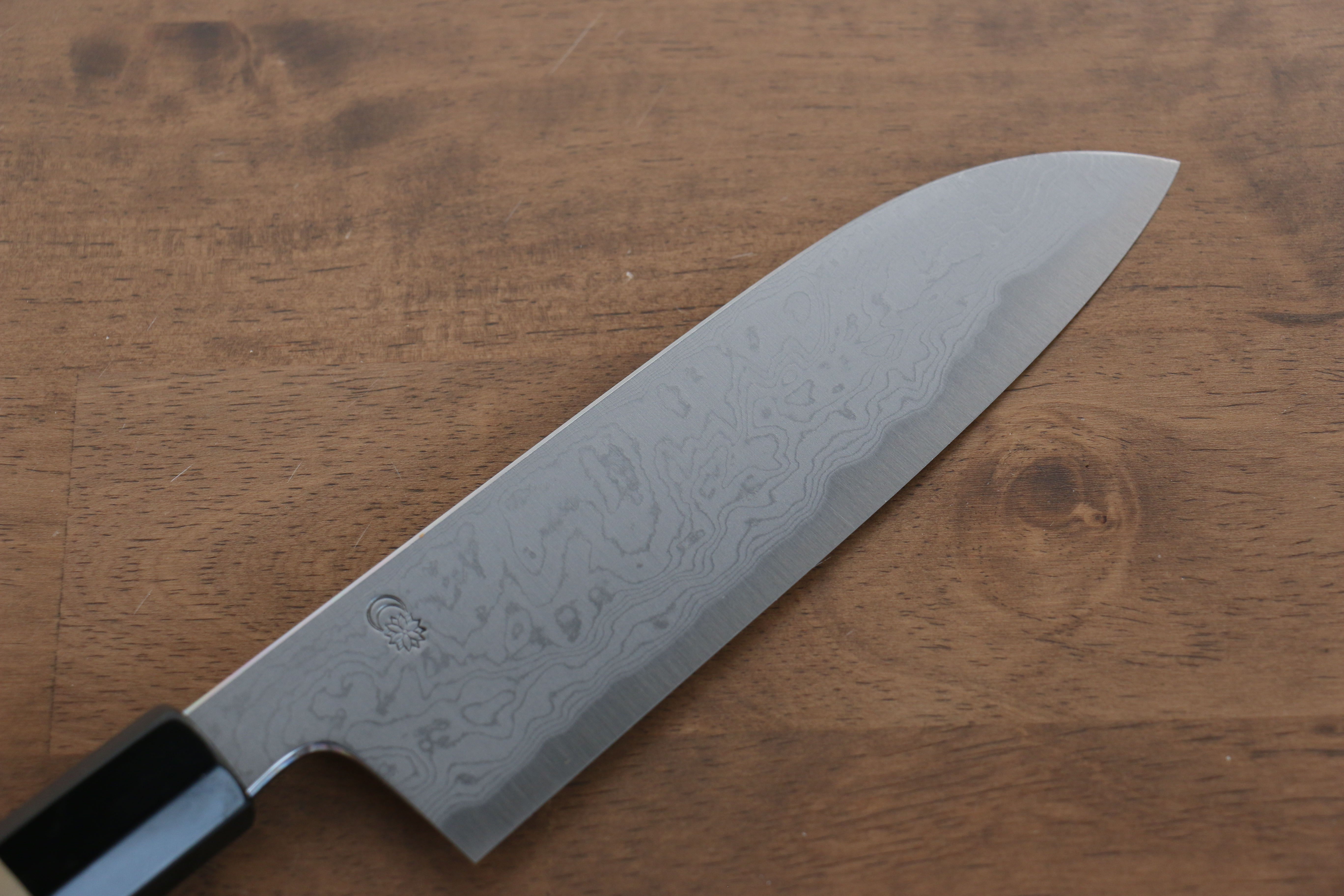 Kikuzuki Blue Steel No.1 Damascus Santoku 180mm Magnolia Handle - Seisuke Knife