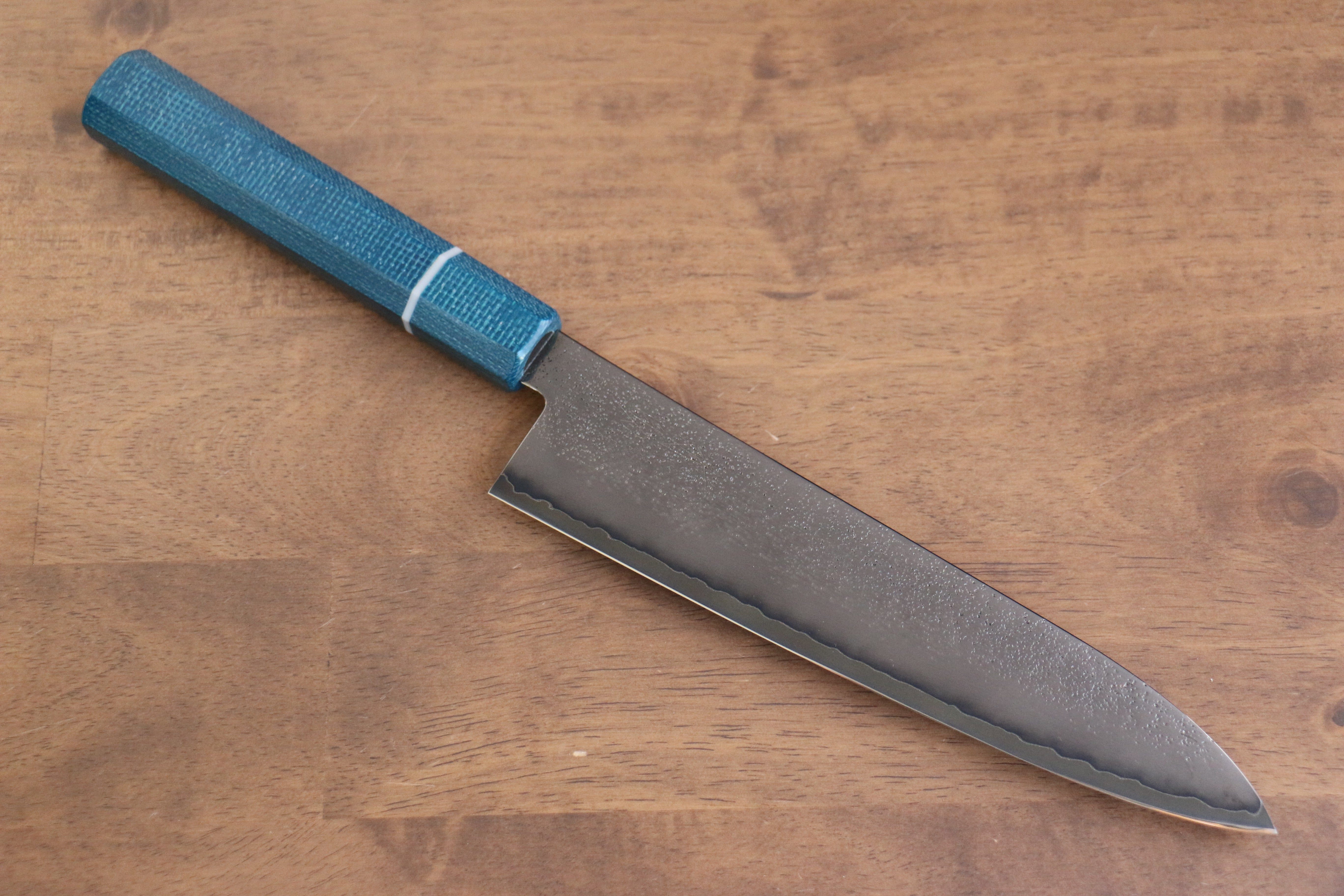 Seisuke VG5 Nashiji black dye Gyuto 210mm Blue Canvas Micarta Handle - Seisuke Knife