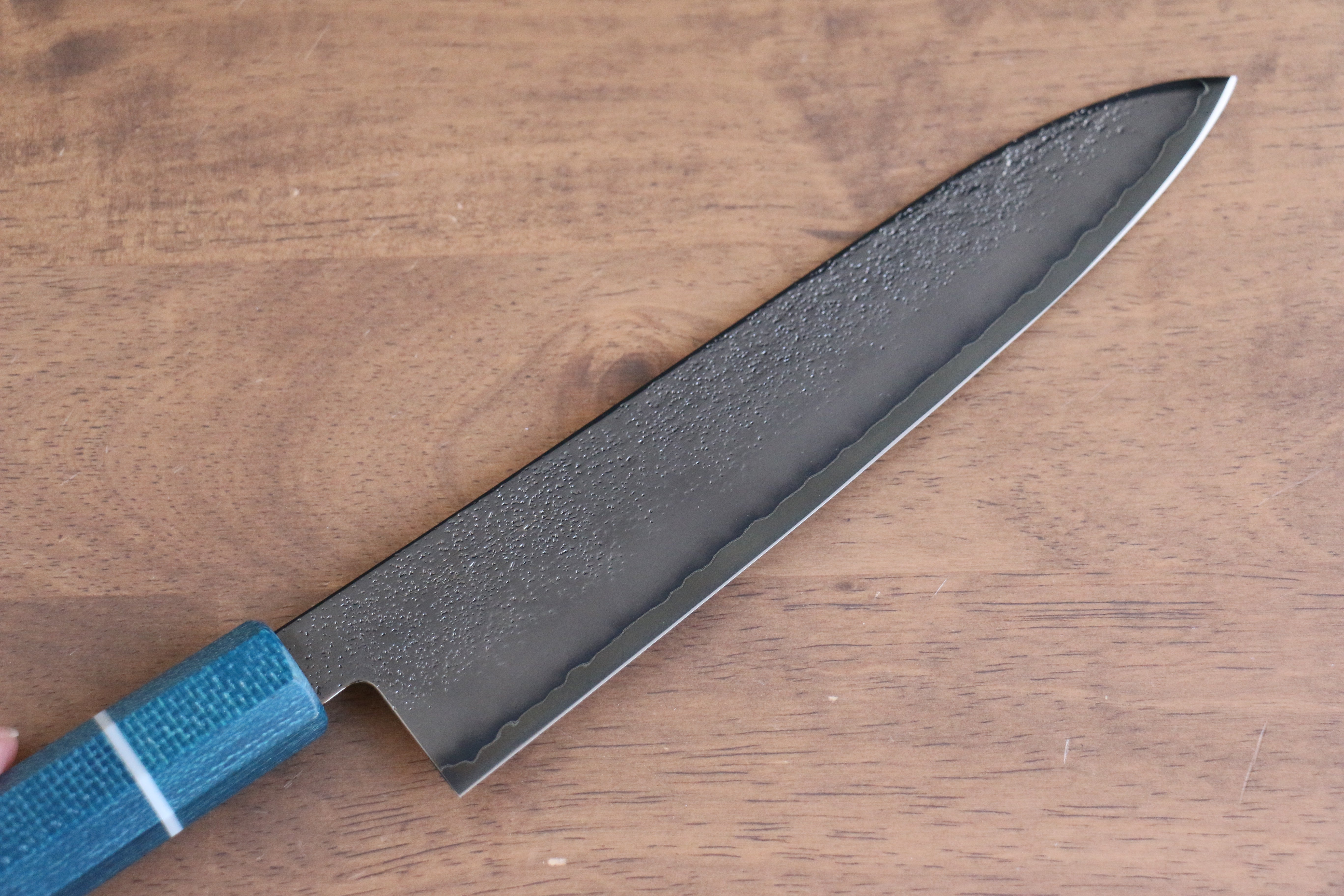 Seisuke VG5 Nashiji black dye Gyuto 210mm Blue Canvas Micarta Handle - Seisuke Knife