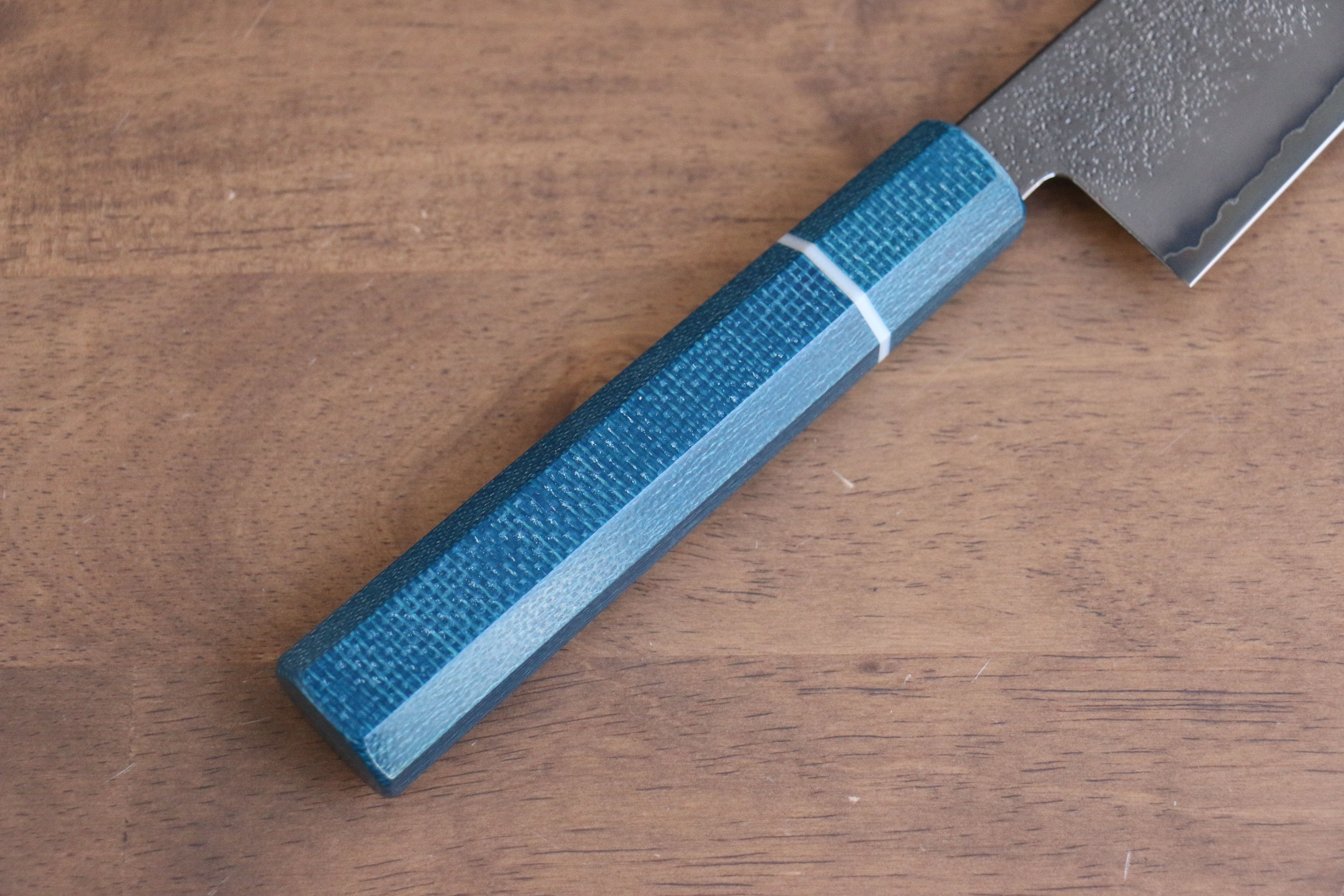 Seisuke VG5 Nashiji black dye Gyuto 210mm Blue Canvas Micarta Handle - Seisuke Knife