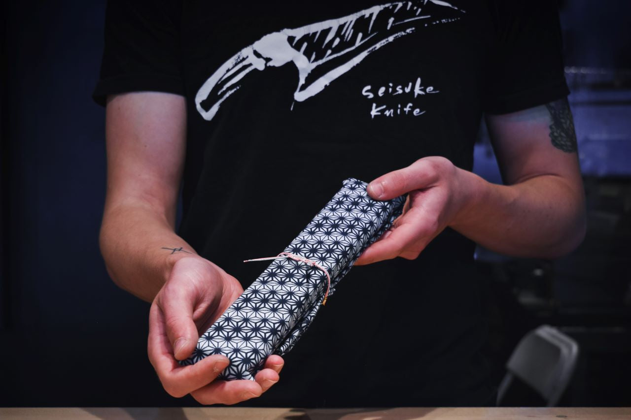 Gift Wrapping - Seisuke Knife