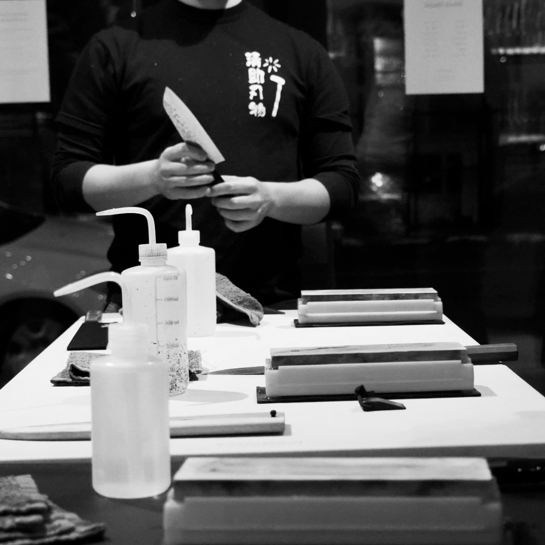 Private Beginner Knife Sharpening Class - Seisuke Knife