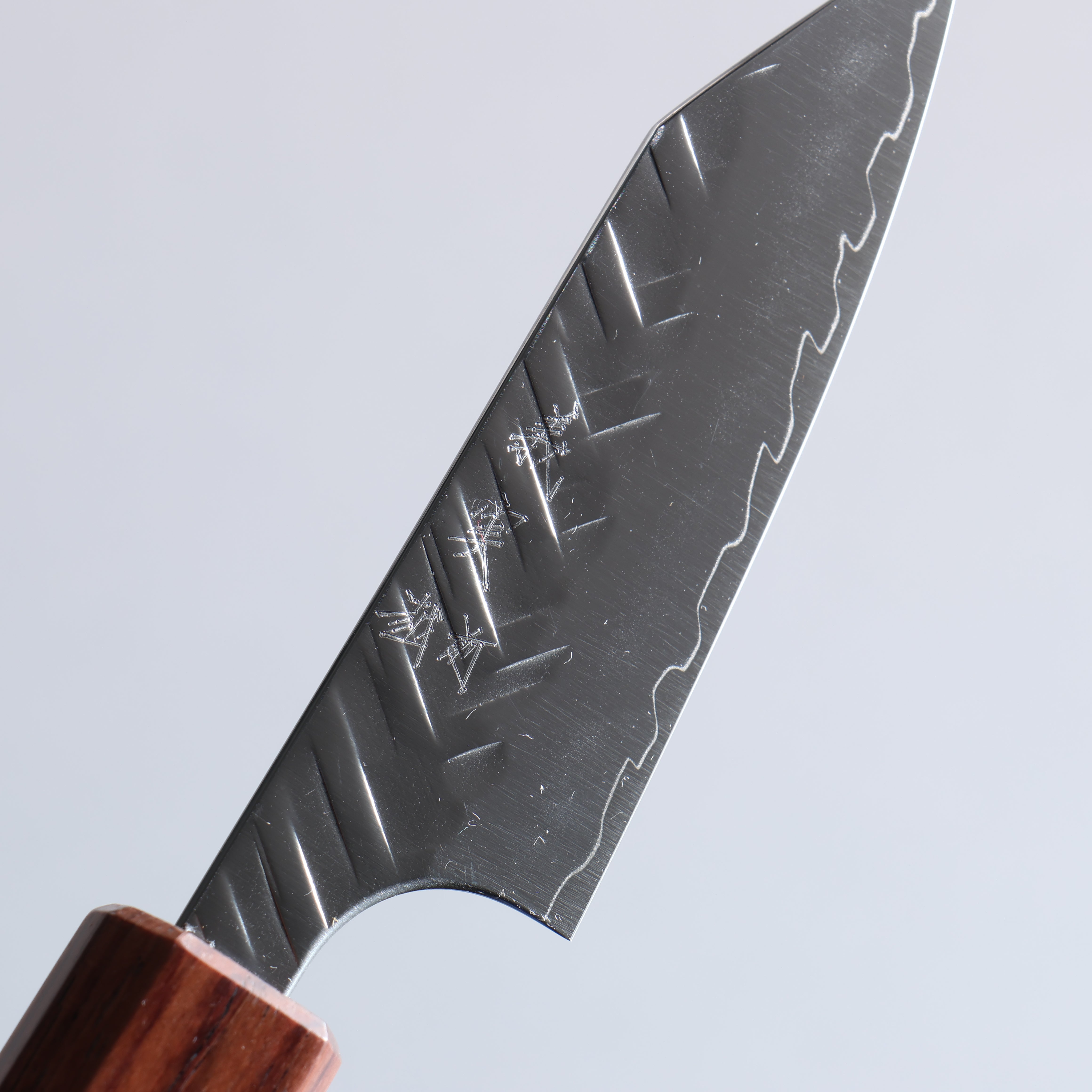 Yoshimi Kato SPG STRIX V-Hammered Kiritsuke Paring 75mm Rosewood & Red Turquoise Ring Handle - Seisuke Knife