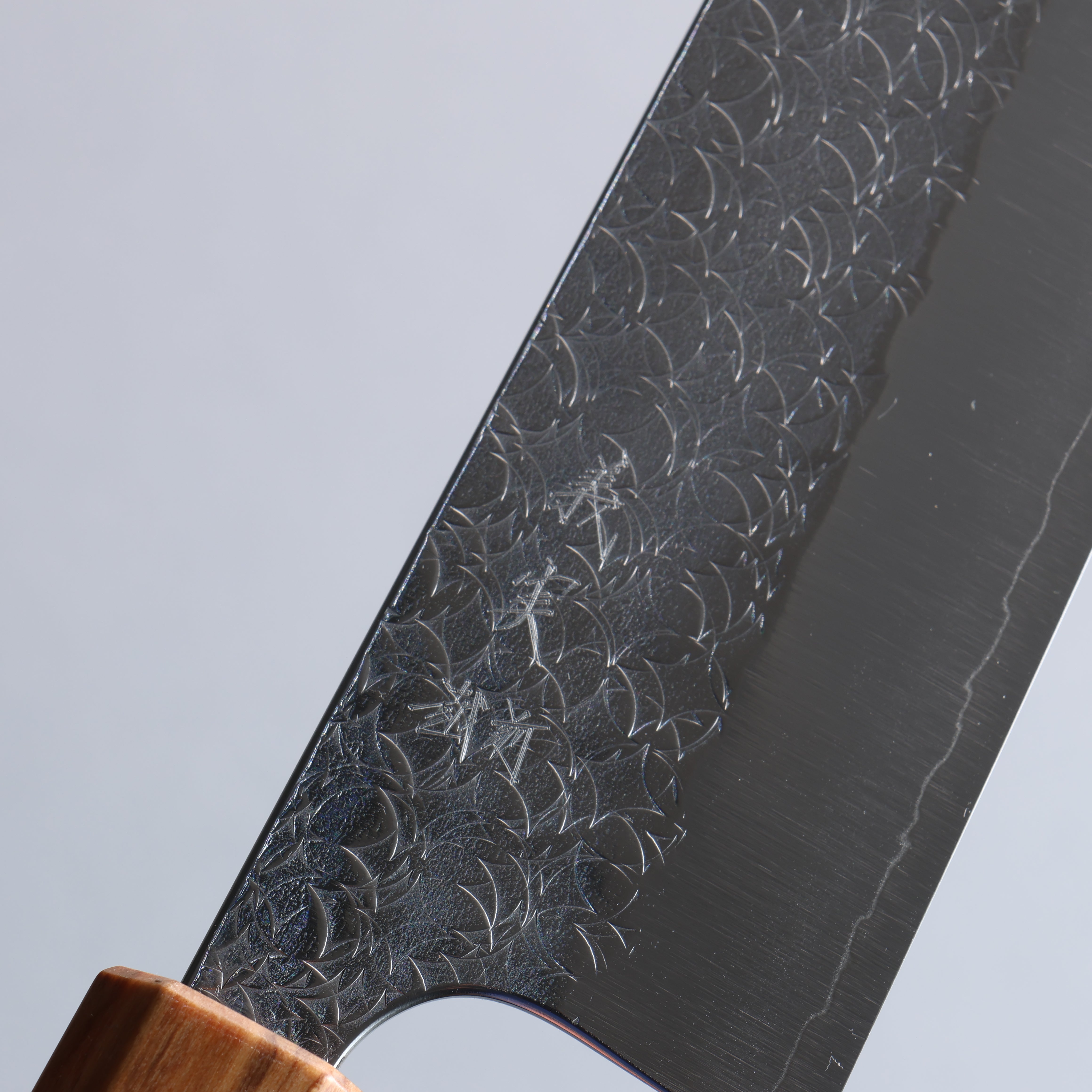 Yoshimi Kato Minamo SG2 Hammered Santoku  170mm Olive (Red Turquoise Ring) Handle - Seisuke Knife