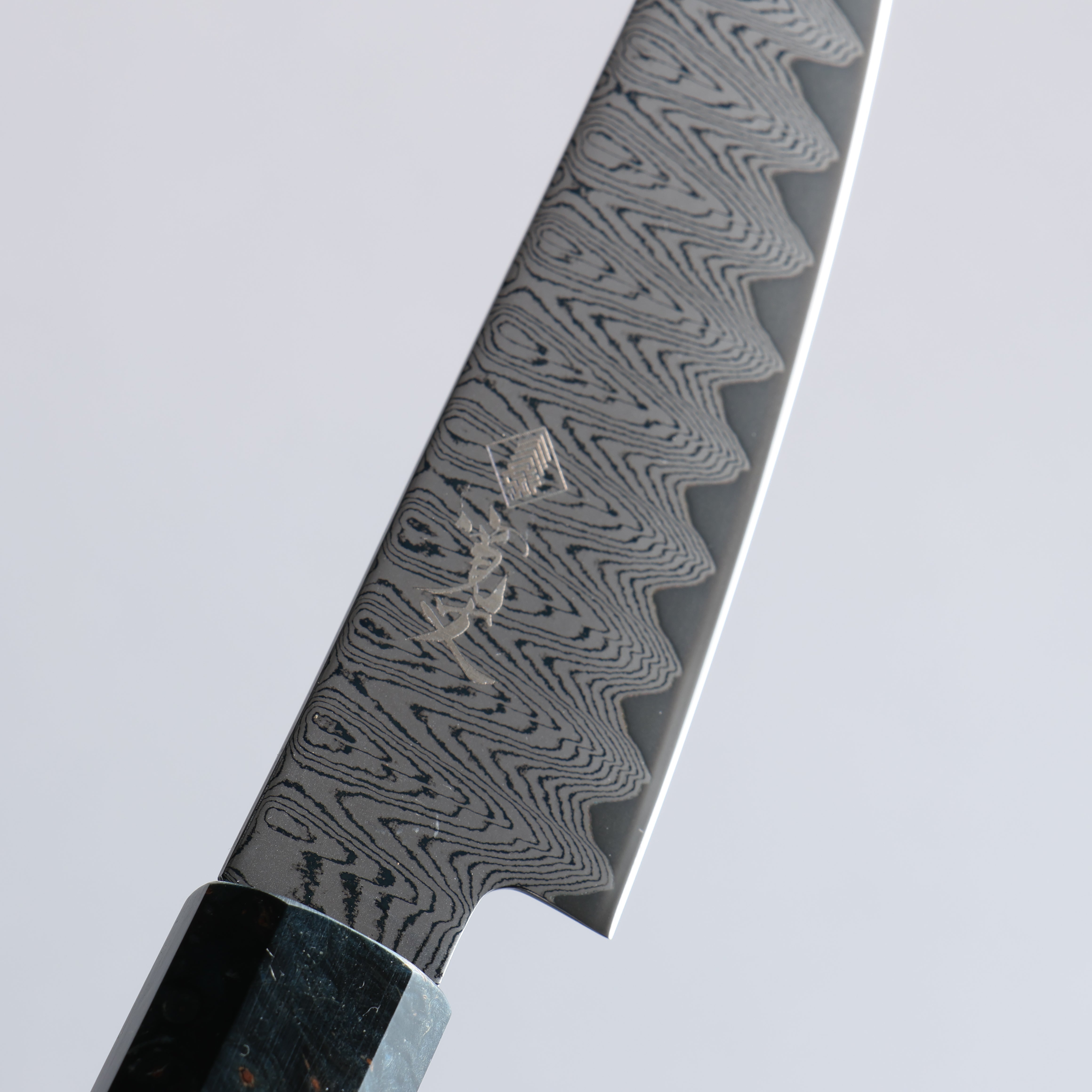 Kanjyo VG10 Damascus Migaki Petty-Utility 105mm Dark Blue Stabilized Wood Handle - Seisuke Knife