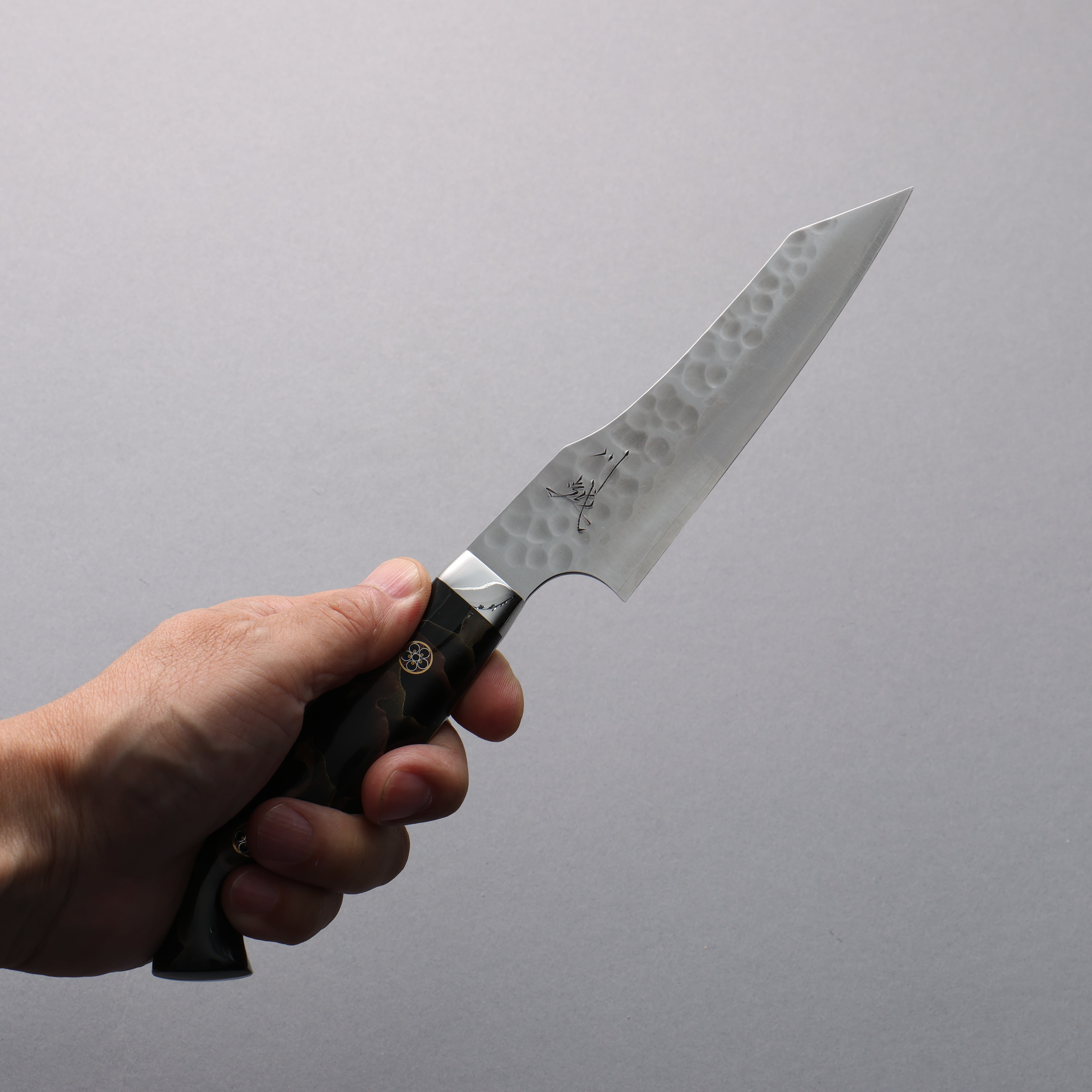 Yuto Kawagoe VG10 Hammered Migaki Kiritsuke Petty-Utility 125mm Brown Acrylic Handle - Seisuke Knife