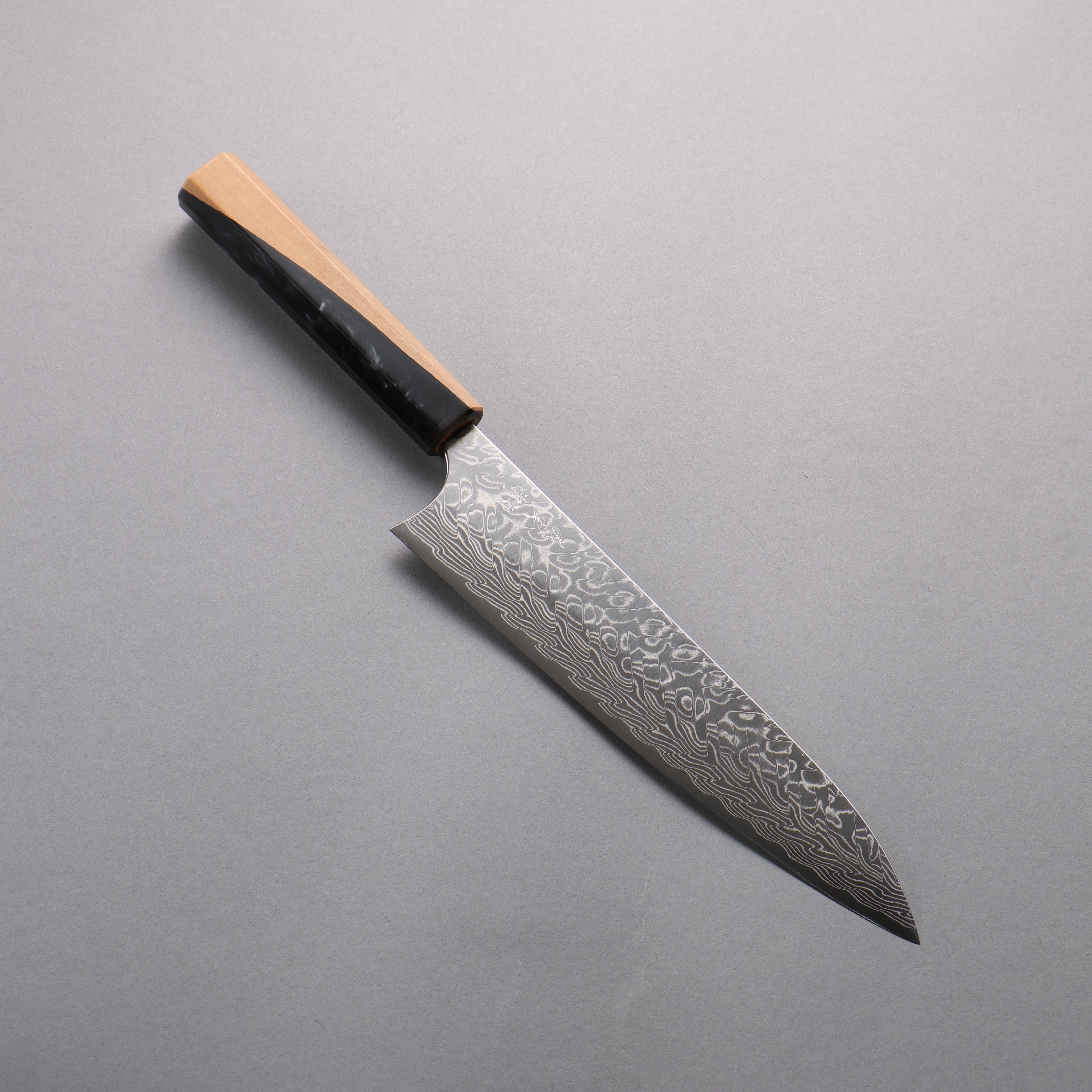 Yoshimi Kato SG2 Damascus Migaki Finished Gyuto  210mm Olive Tree and Black/White Marble Resin Handle - Seisuke Knife
