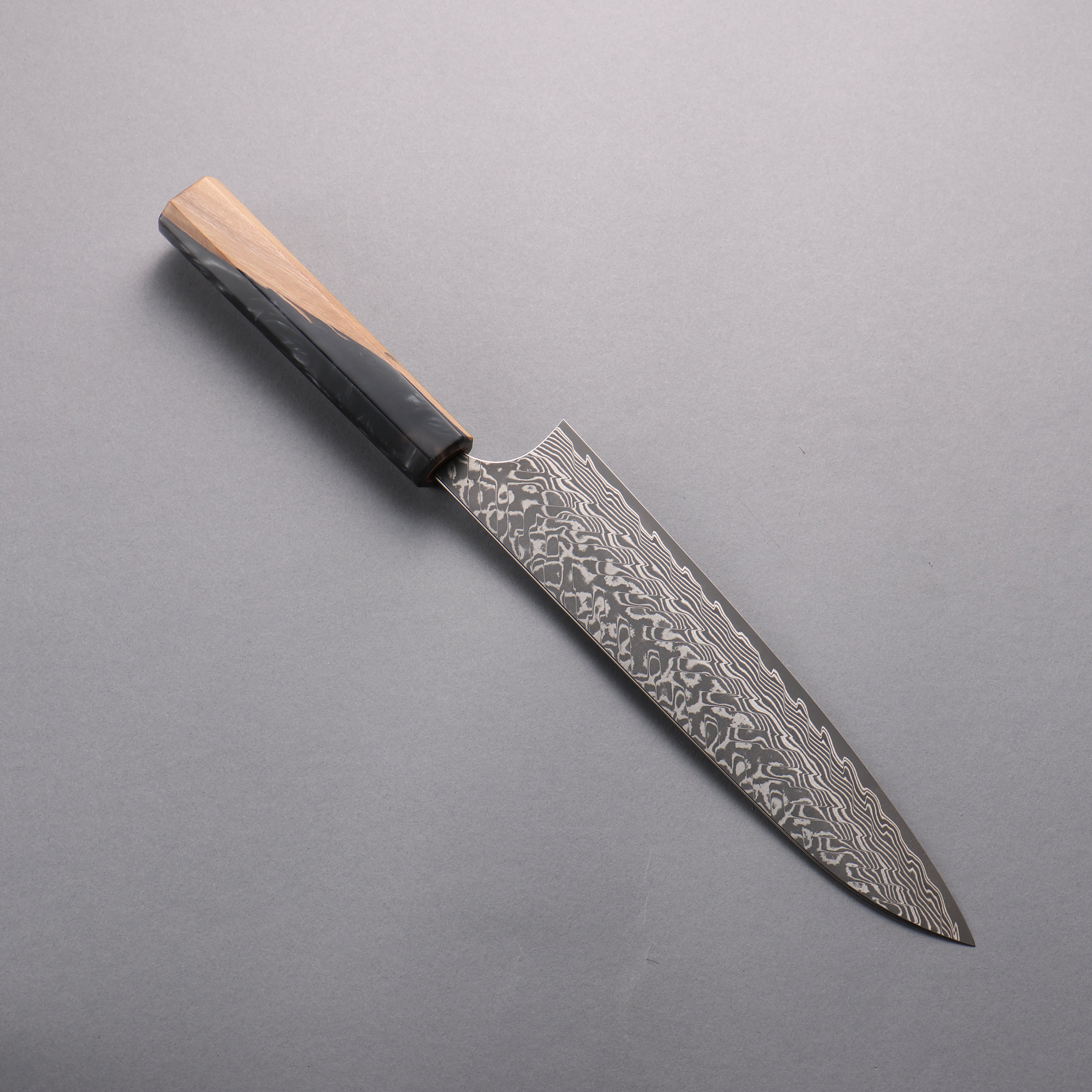 Yoshimi Kato SG2 Black Damascus Gyuto  210mm Olive Tree and Black/White Marble Resin Handle - Seisuke Knife