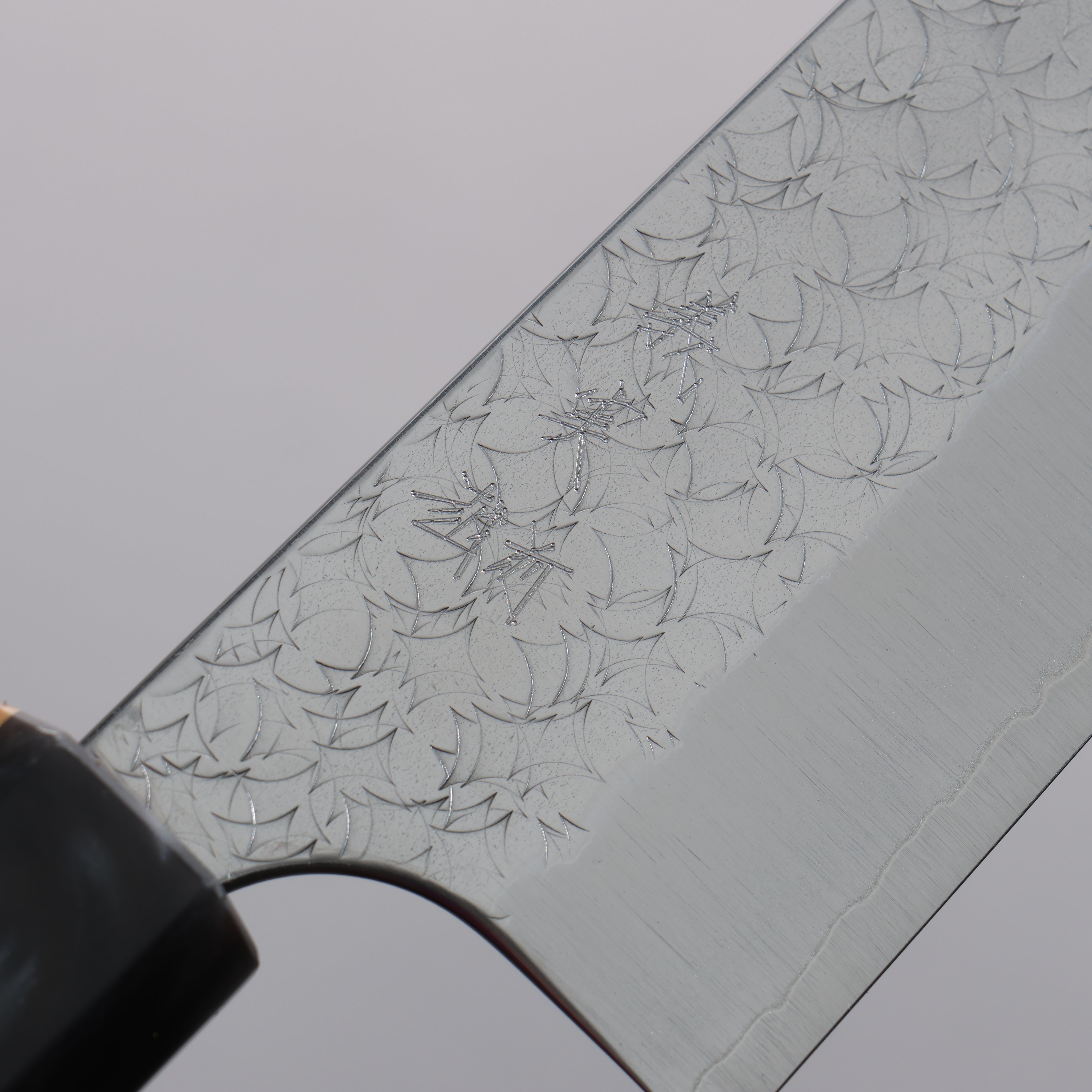 Yoshimi Kato Minamo SG2 Hammered Kiritsuke Gyuto  210mm Olive Tree and Black/White Marble Resin Handle - Seisuke Knife