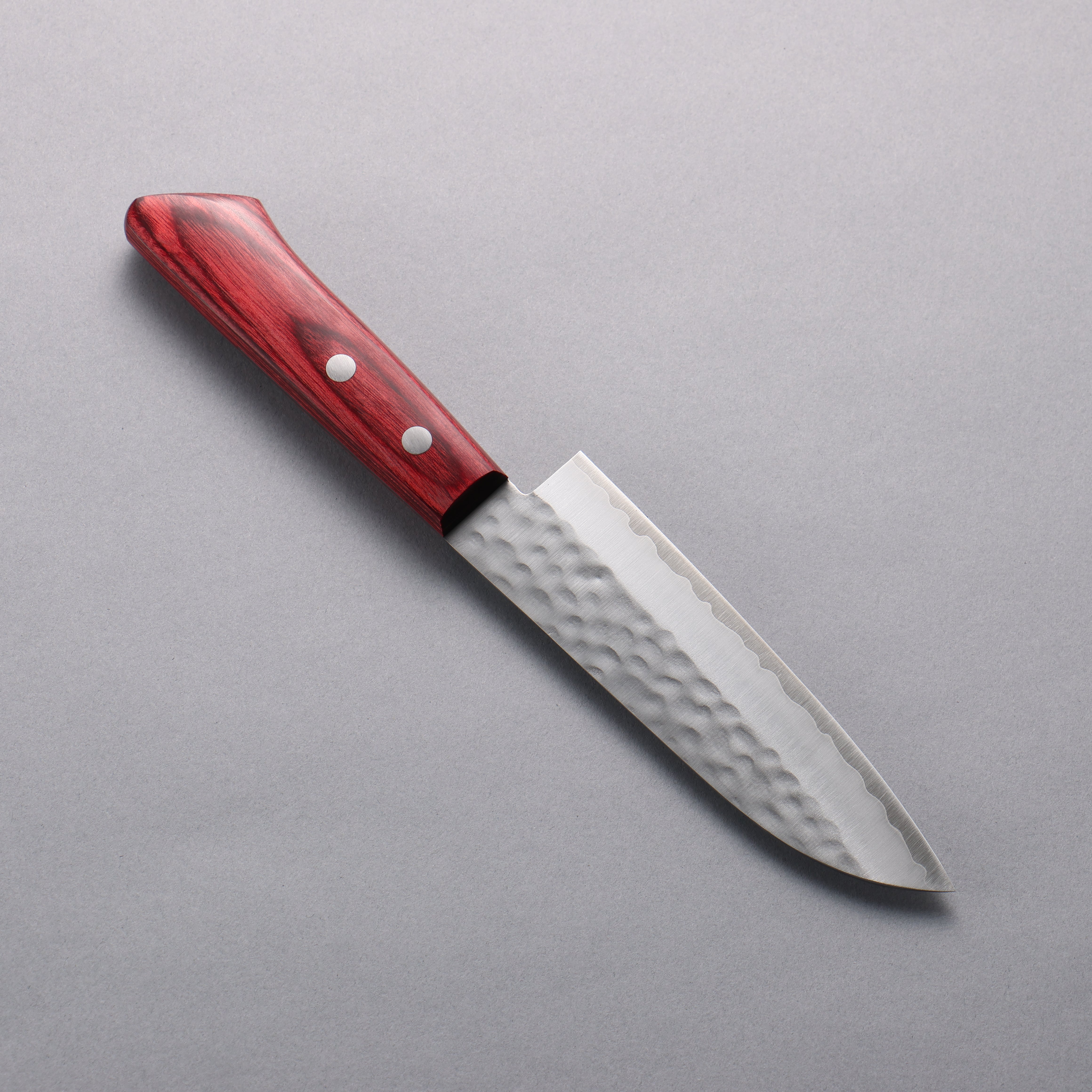 Kunihira VG1 Hammered Small Santoku 130mm Red Pakka wood Handle - Seisuke Knife