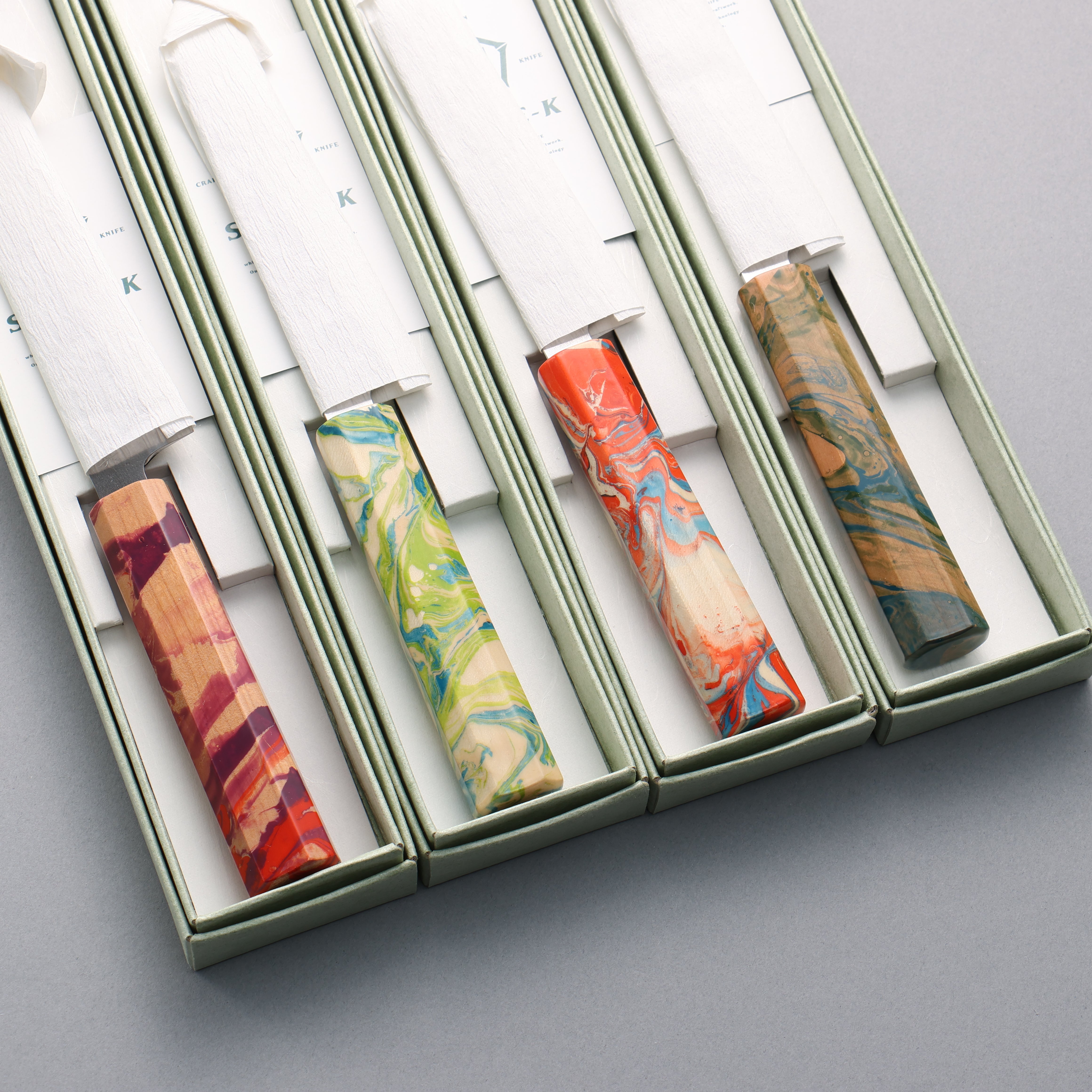Makoto Kurosaki VG10 Nashiji Petty-Utility 135mm Marble Lacquered Handle - Seisuke Knife