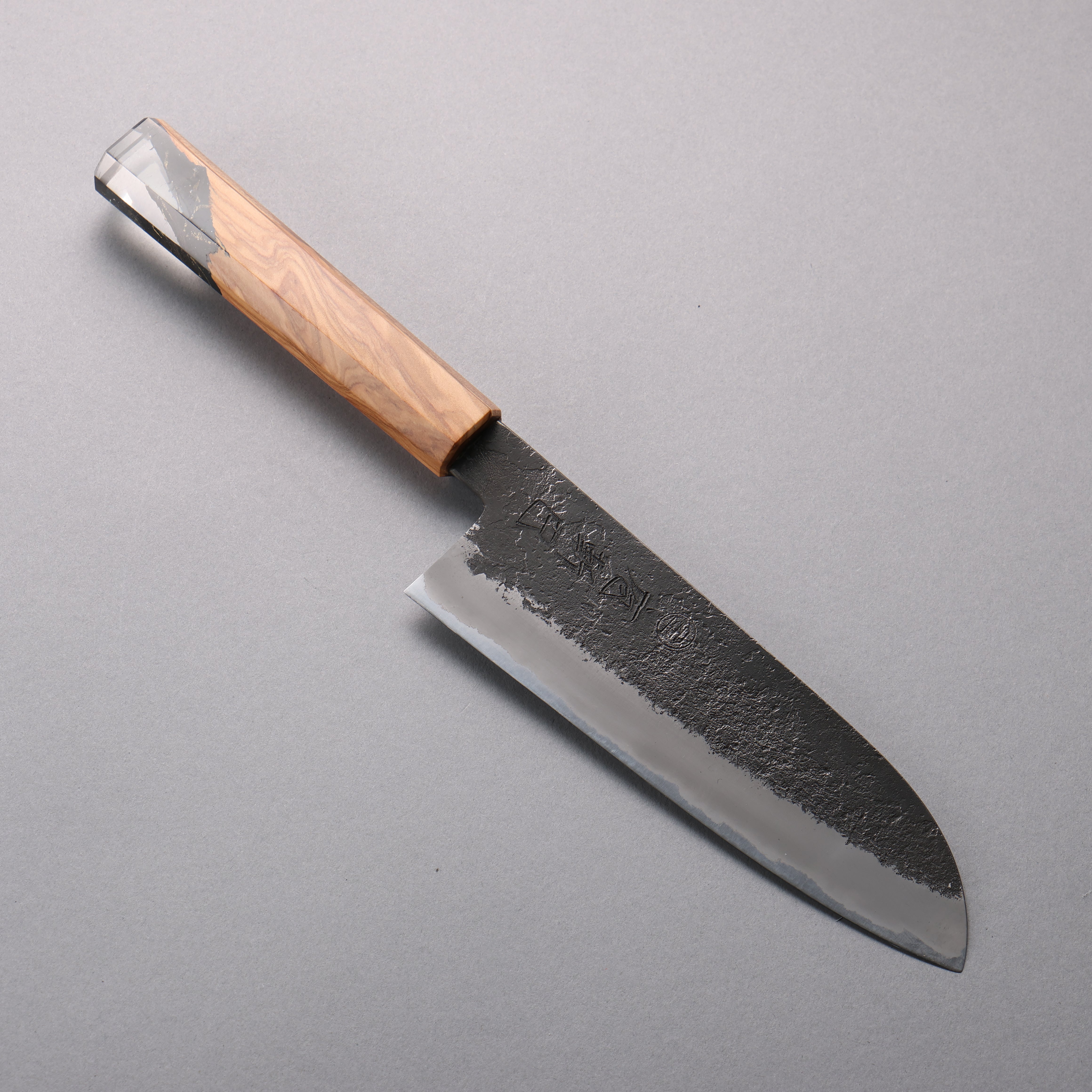 Hozantomoe White Steel No.2 Kurouchi Santoku 180mm Olive Wood & Black Resin Handle - Seisuke Knife
