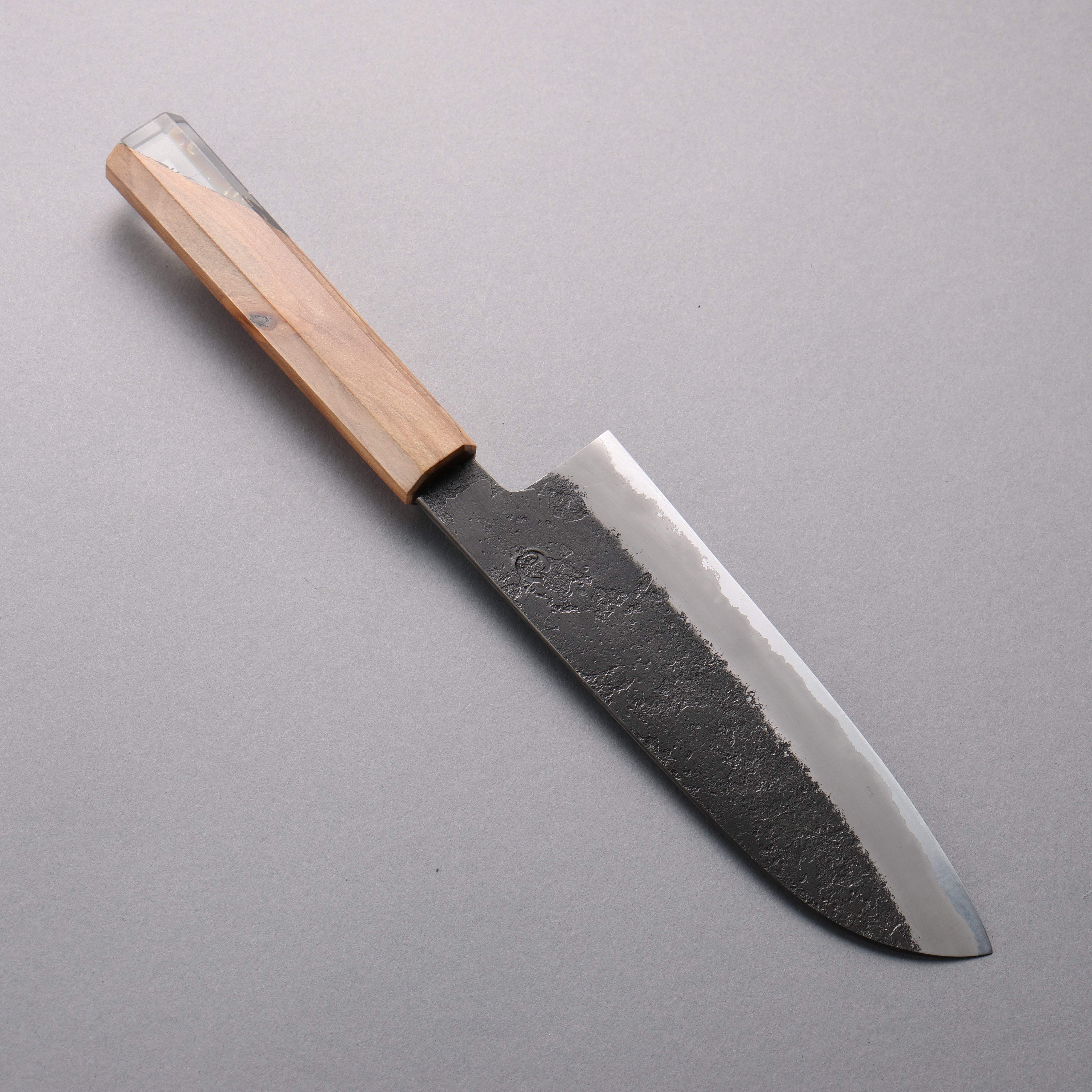 Hozantomoe White Steel No.2 Kurouchi Santoku 180mm Olive Wood & Black Resin Handle - Seisuke Knife