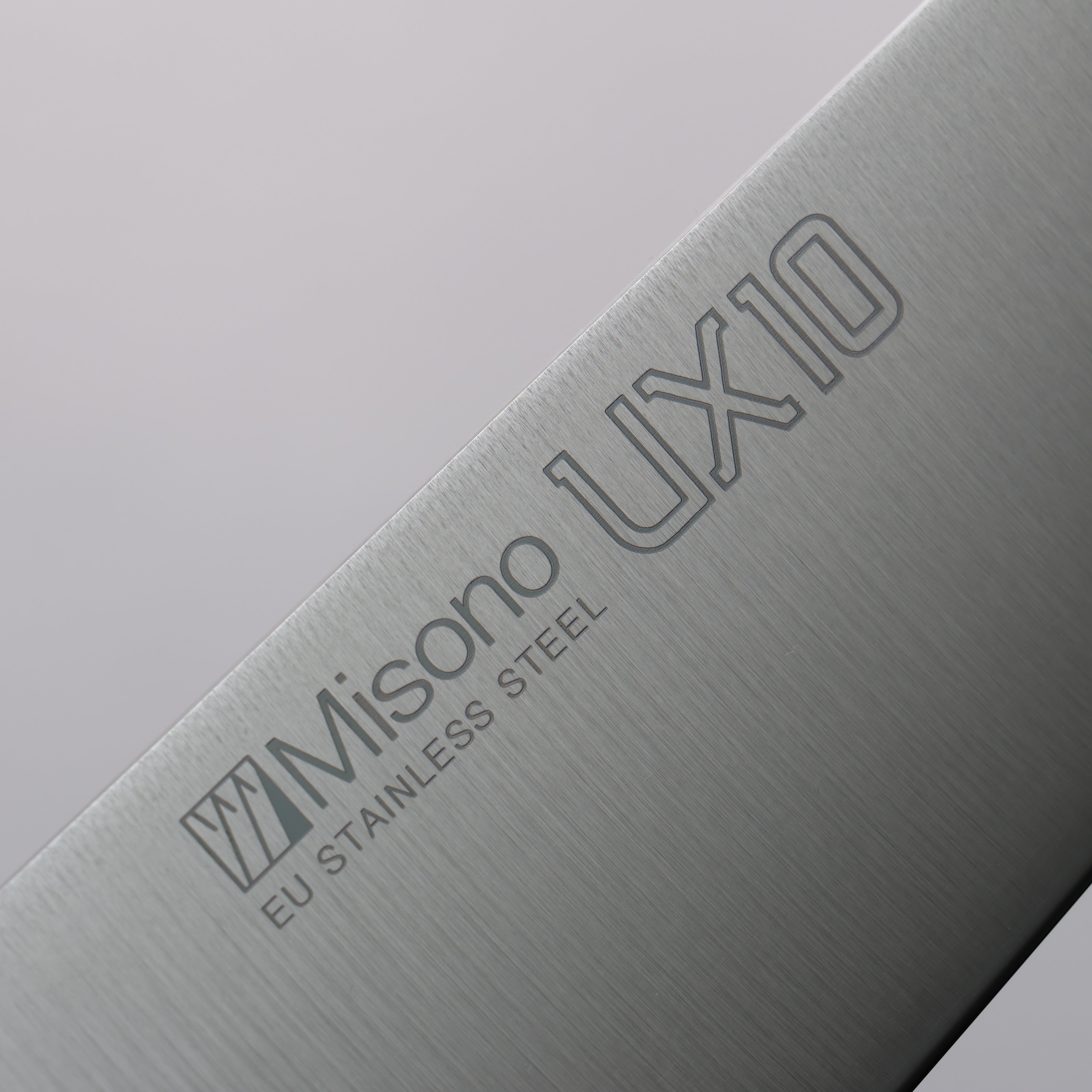Misono UX10 Swedish Stain-Resistant Steel Santoku 180mm