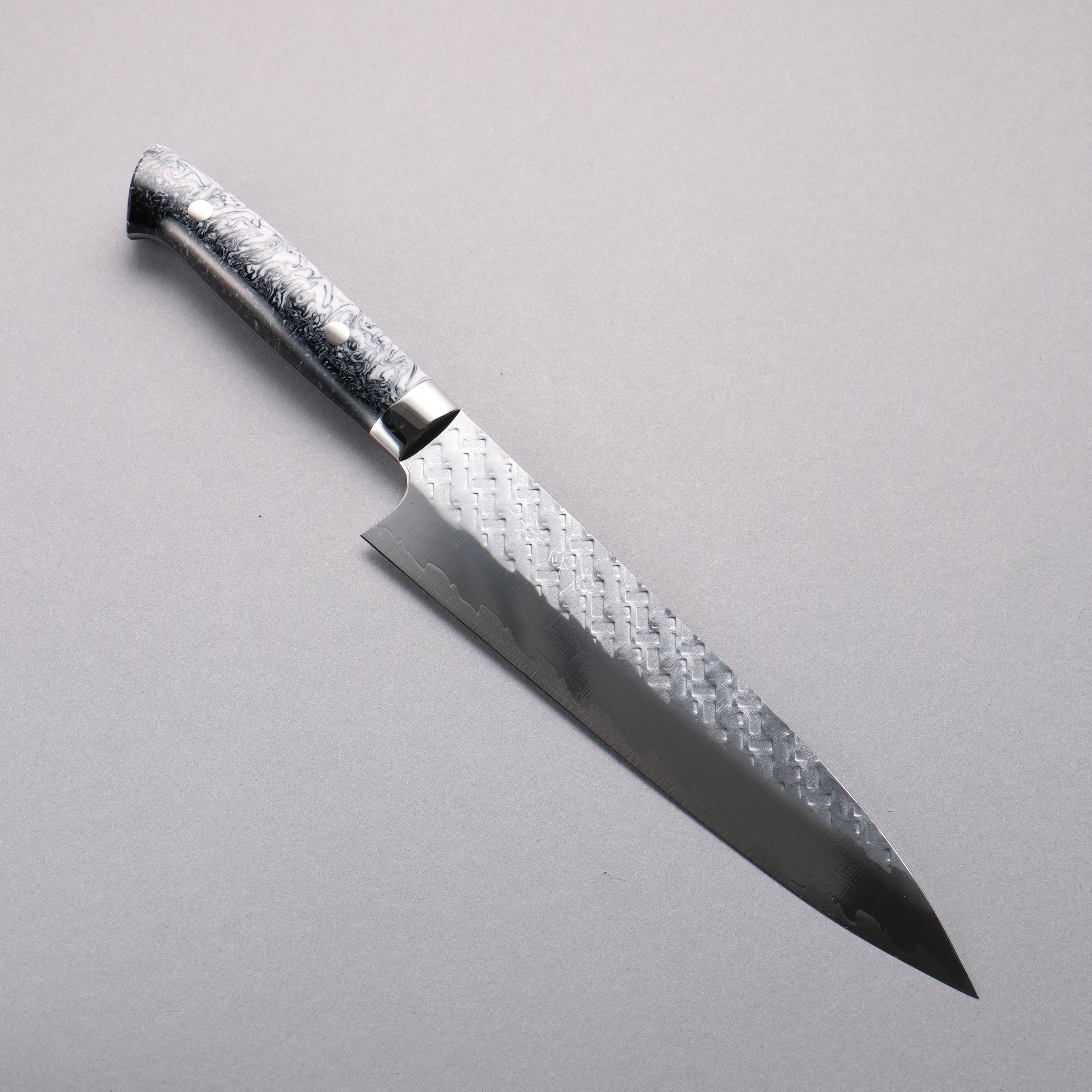 Takeshi Saji SPG STRIX Hammered Migaki Finished Gyuto  210mm White and Black Marble Acrylic Handle - Seisuke Knife