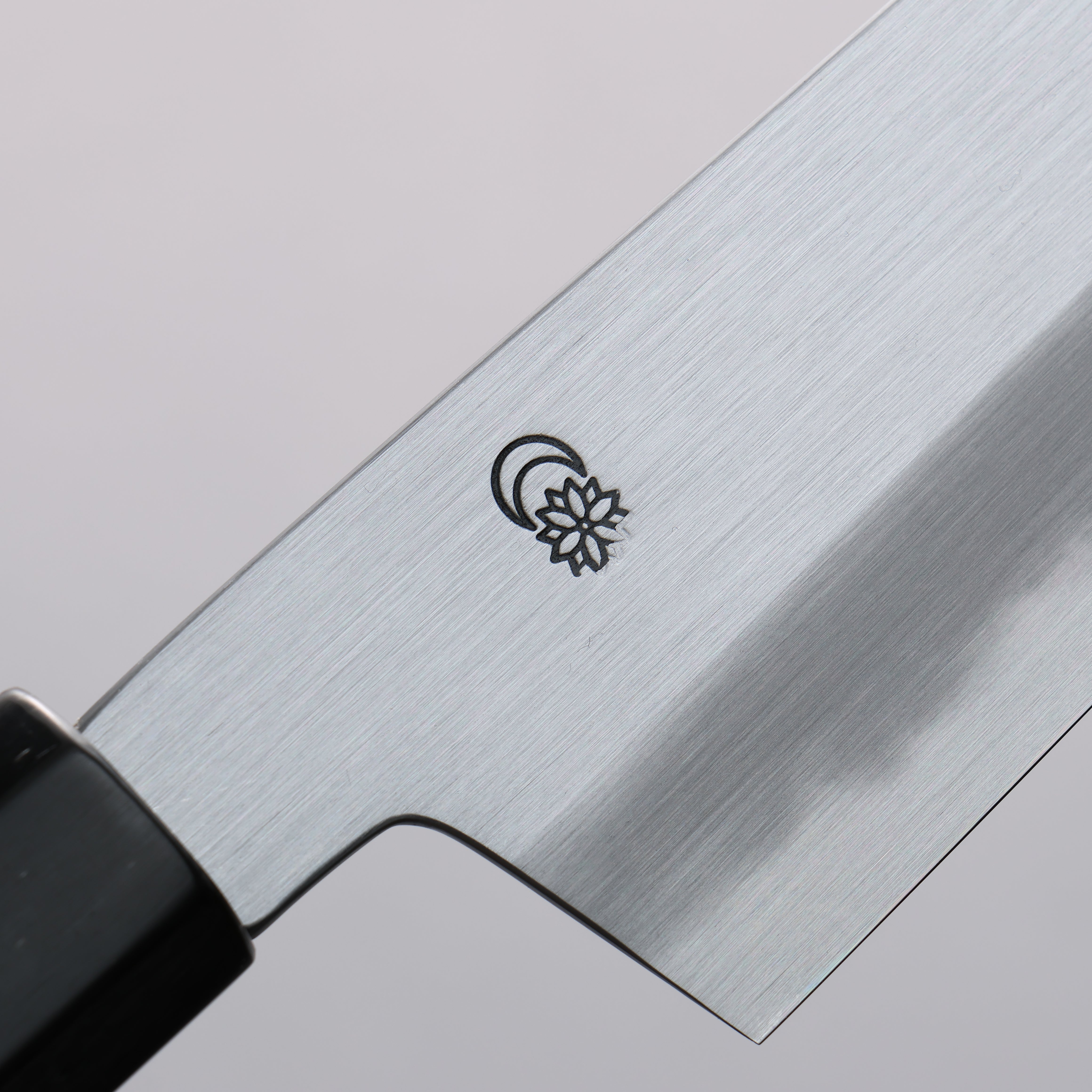 ニキニキ2 Kikuzuki White Steel No.2 Kasumitogi Kiritsuke Santoku 180mm with Magn