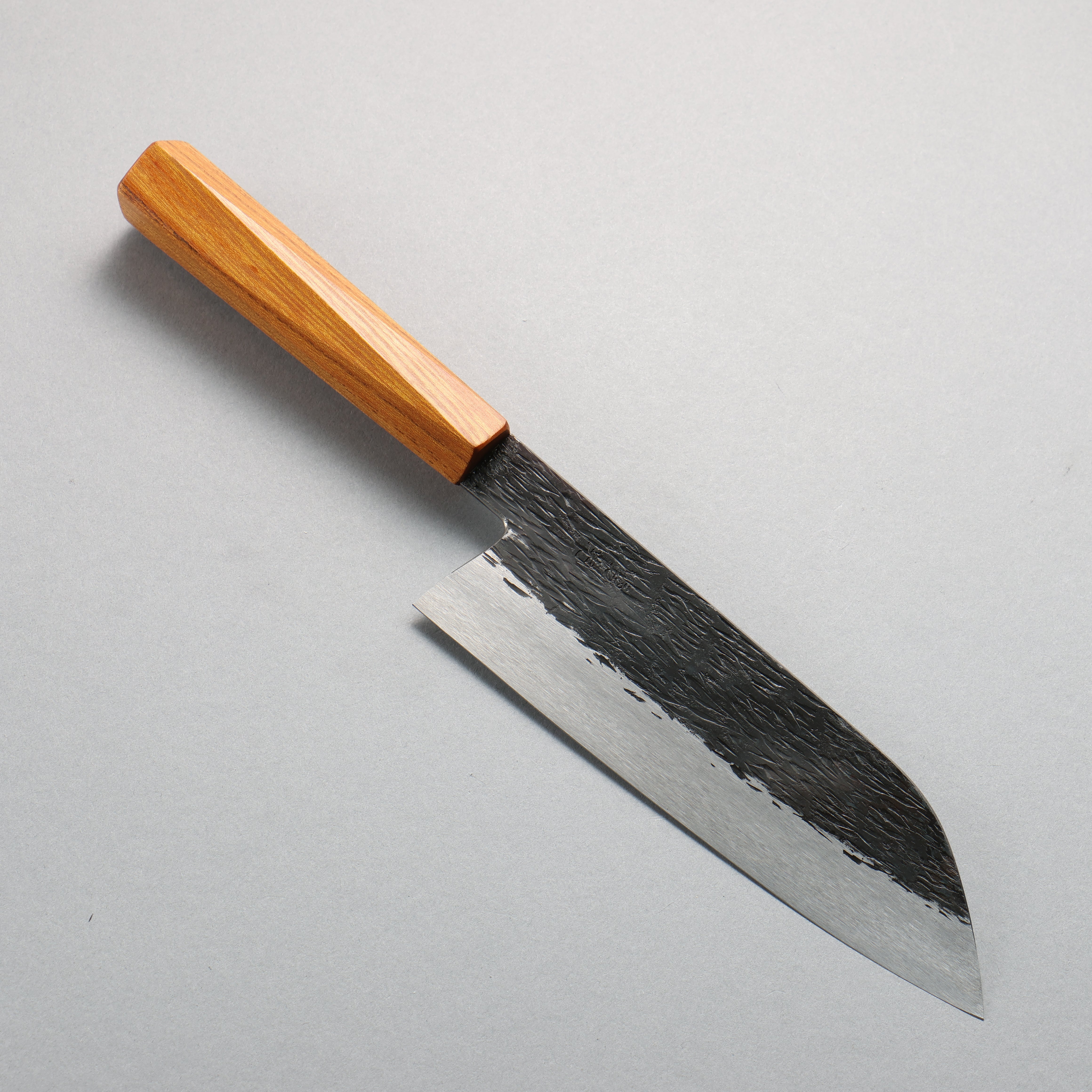 Isamitsu Abe White Steel No.1 Hammered Santoku 180mm Pentagonal Keyaki Elm Handle - Seisuke Knife
