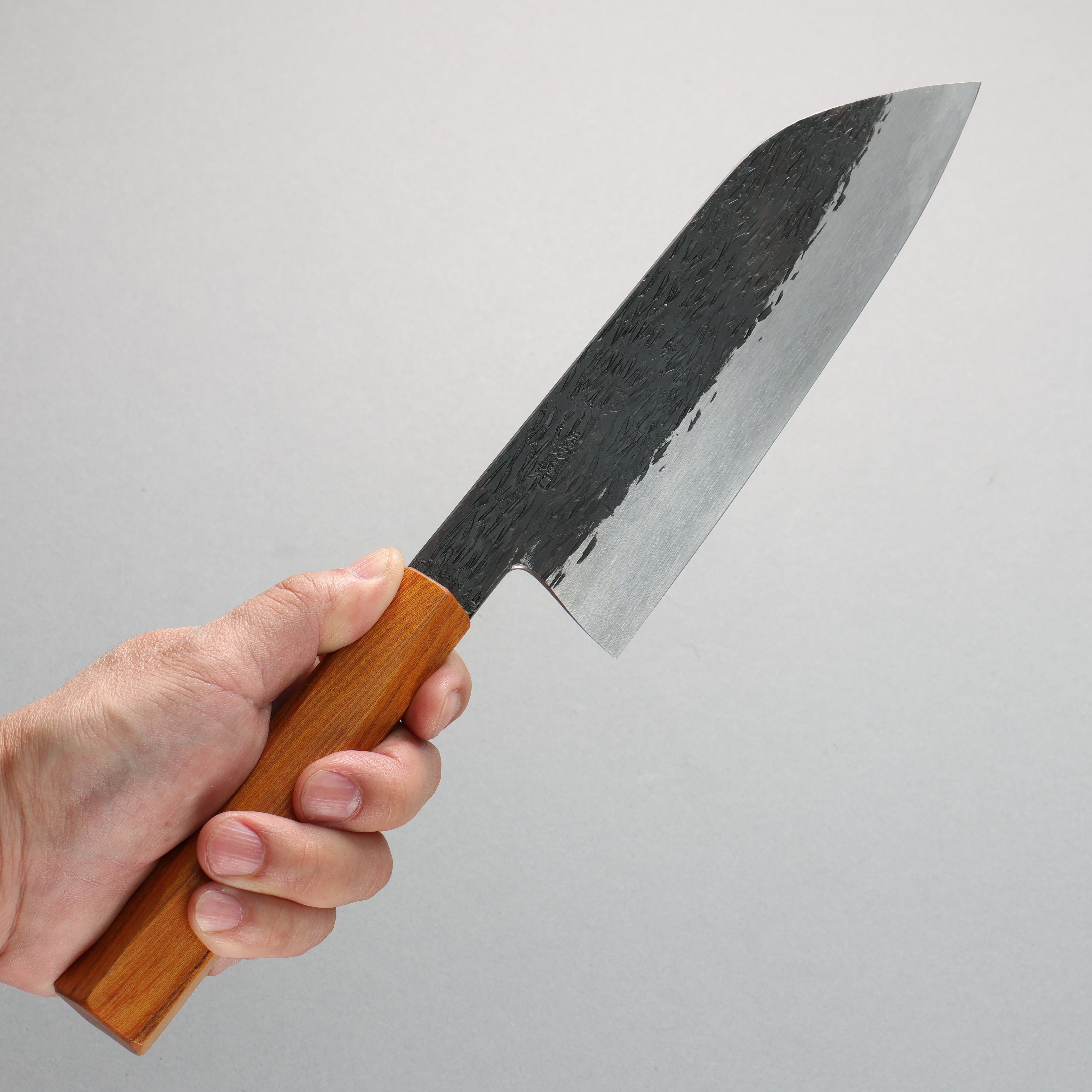 Isamitsu Abe White Steel No.1 Hammered Santoku 180mm Pentagonal Keyaki Elm Handle - Seisuke Knife