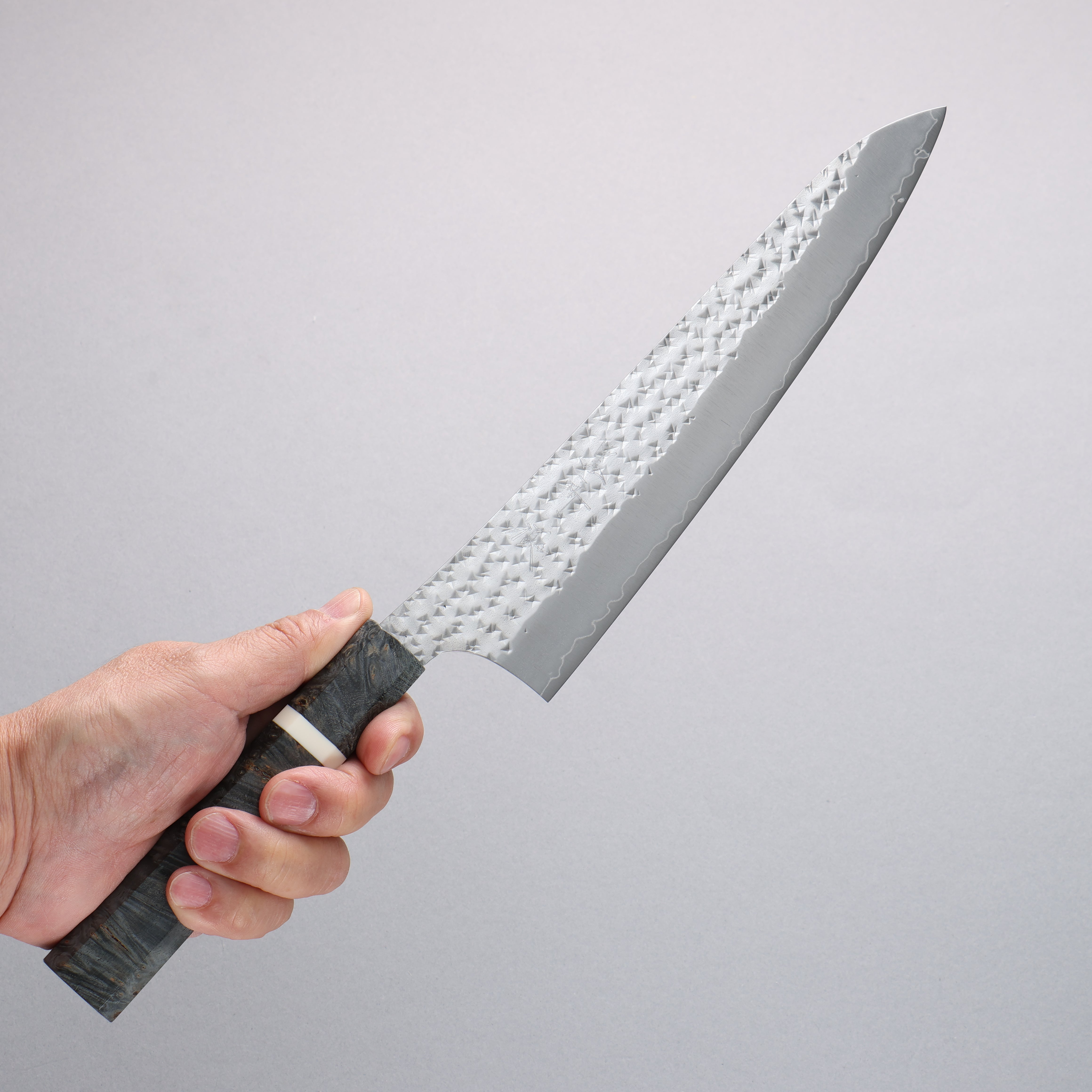 Yu Kurosaki Senko Ryu SG2 Hammered Gyuto 210mm Stabilized Burl (White