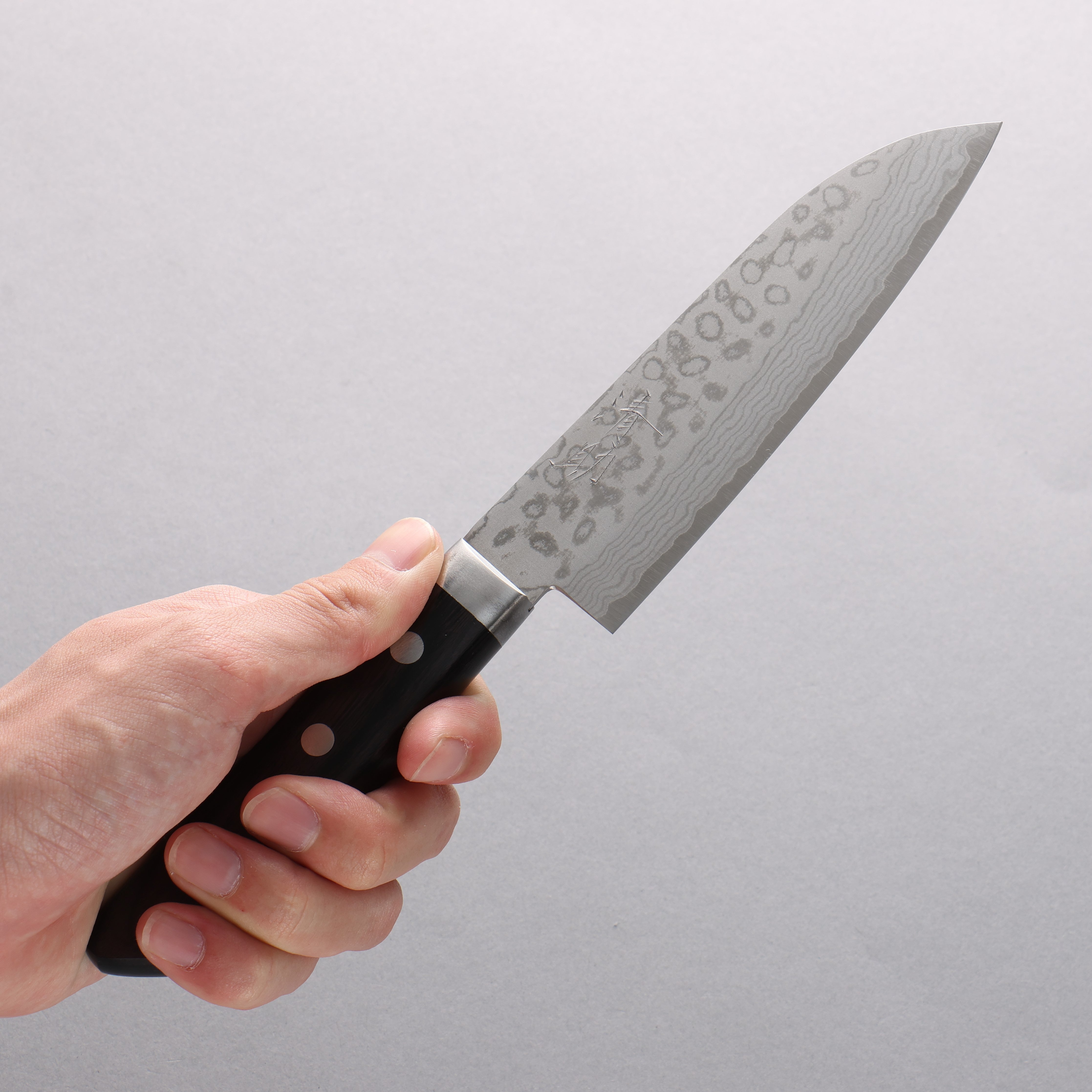 Seisuke VG10 Damascus Small Santoku 135mm Black Pakka wood Handle
