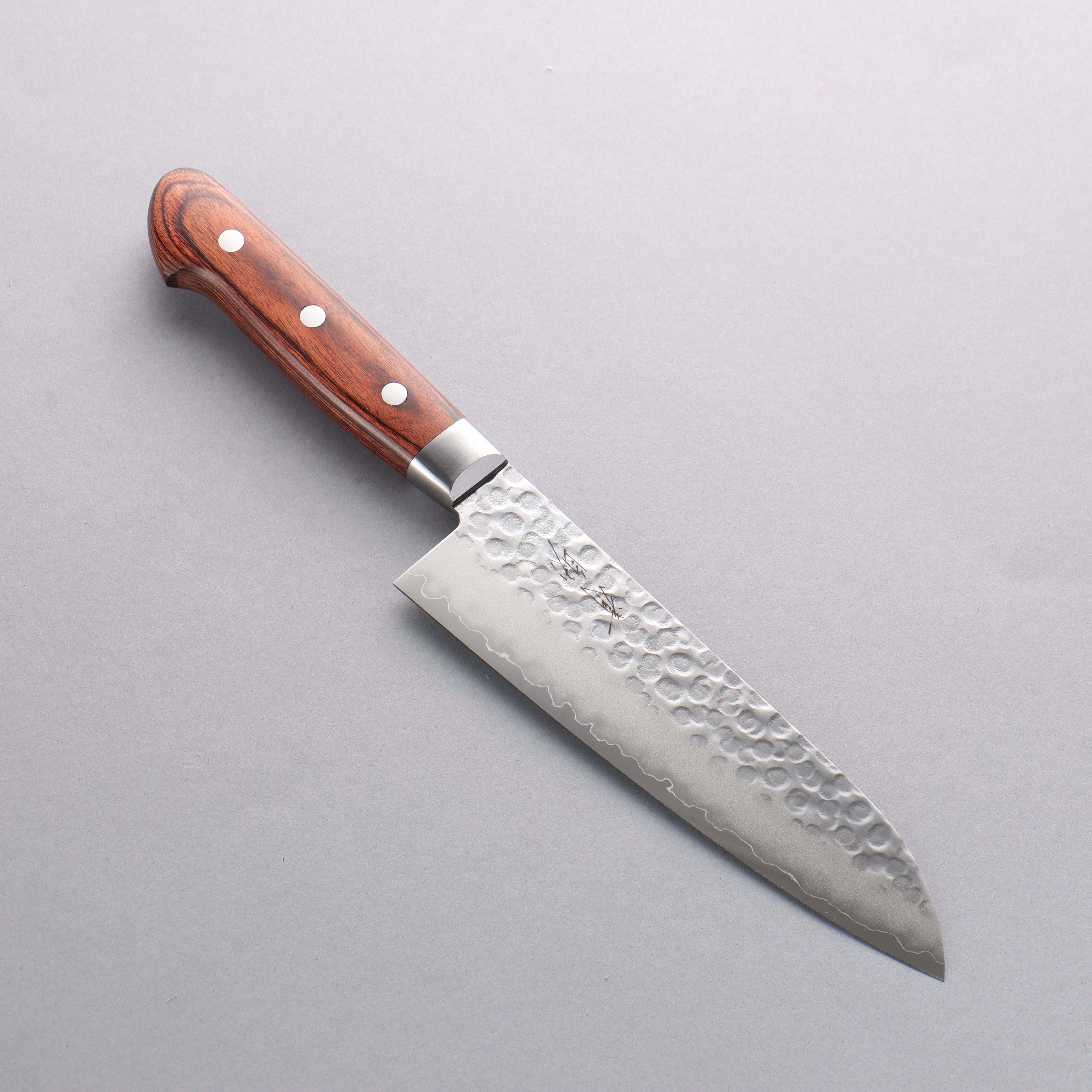 Seisuke VG10 Hammered Santoku 165mm Mahogany Handle