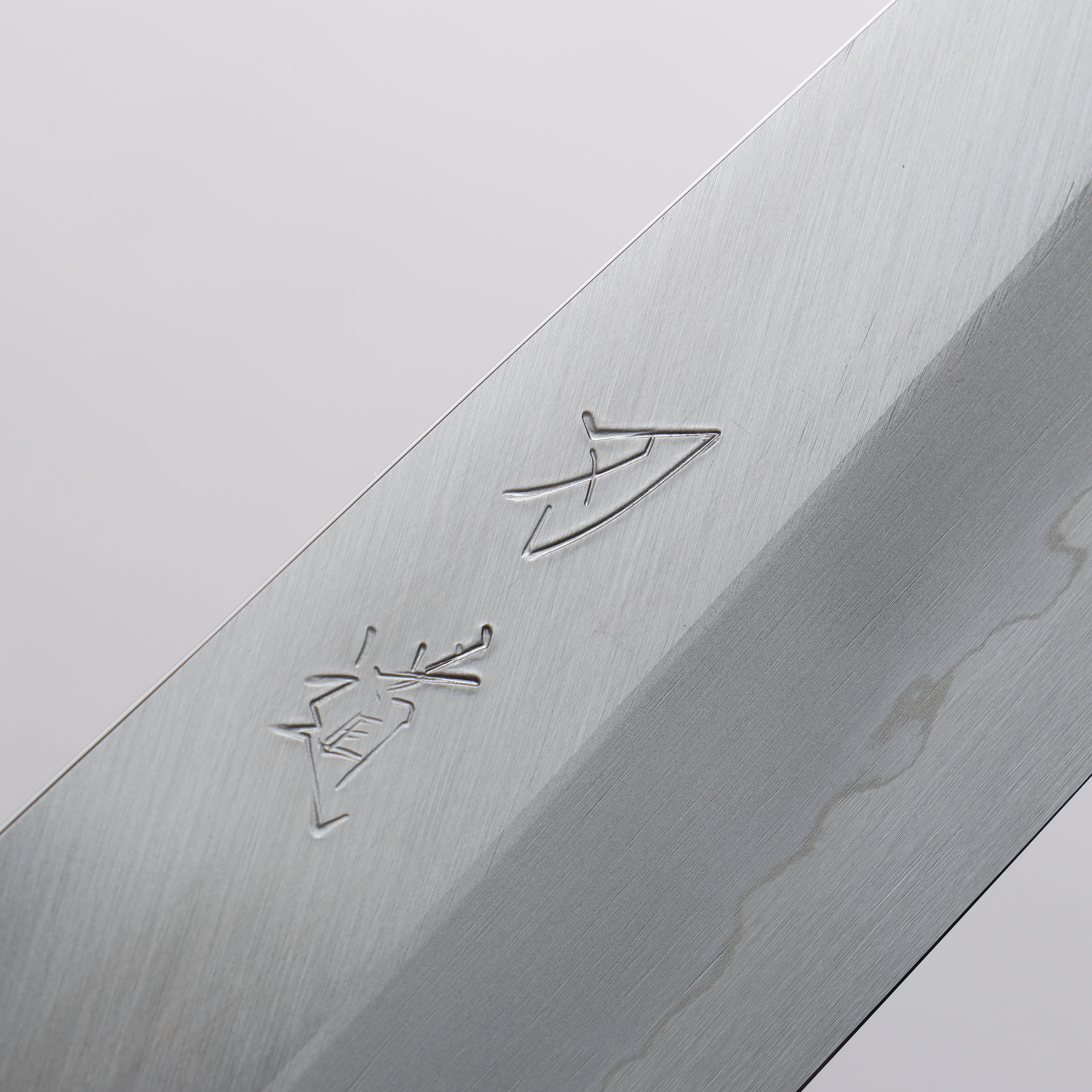 Hado Silver Steel No.3 Migaki Finished Kiritsuke Santoku 180mm Cherry Handle - Seisuke Knife