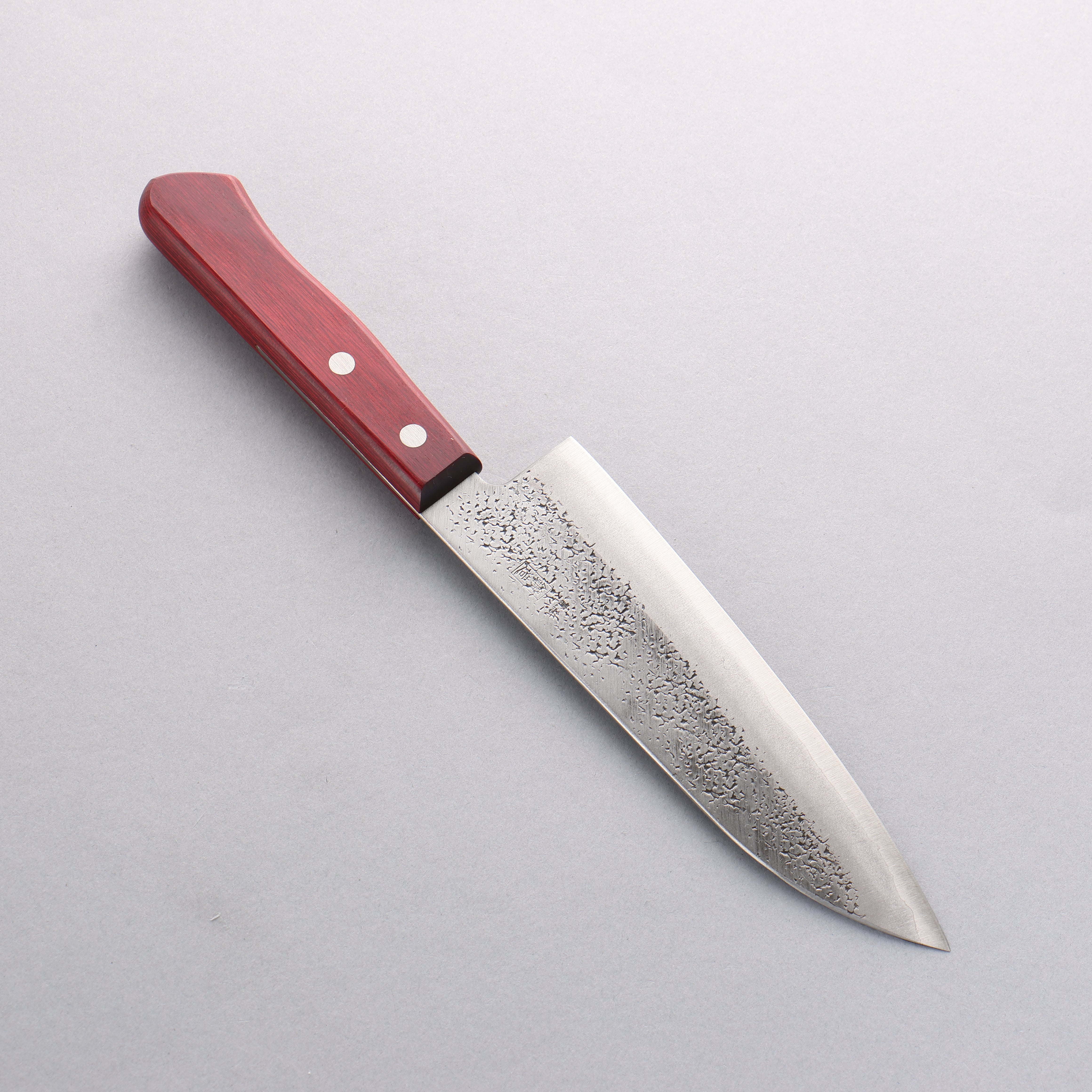 Seisuke Blue Super Hammered Santoku 165mm Red Pakka wood Handle - Seisuke Knife