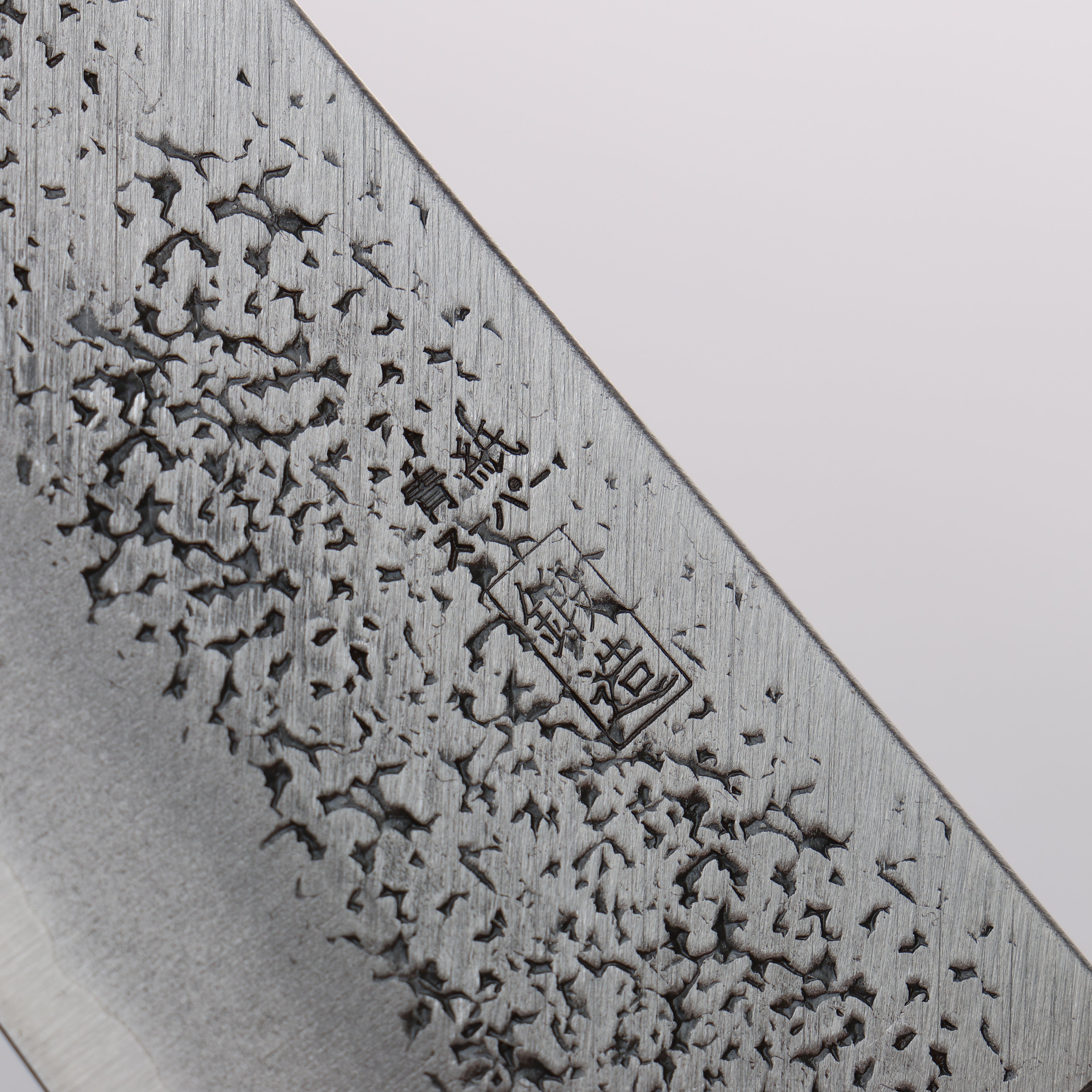 Seisuke Blue Super Hammered Santoku 165mm Red Pakka wood Handle - Seisuke Knife