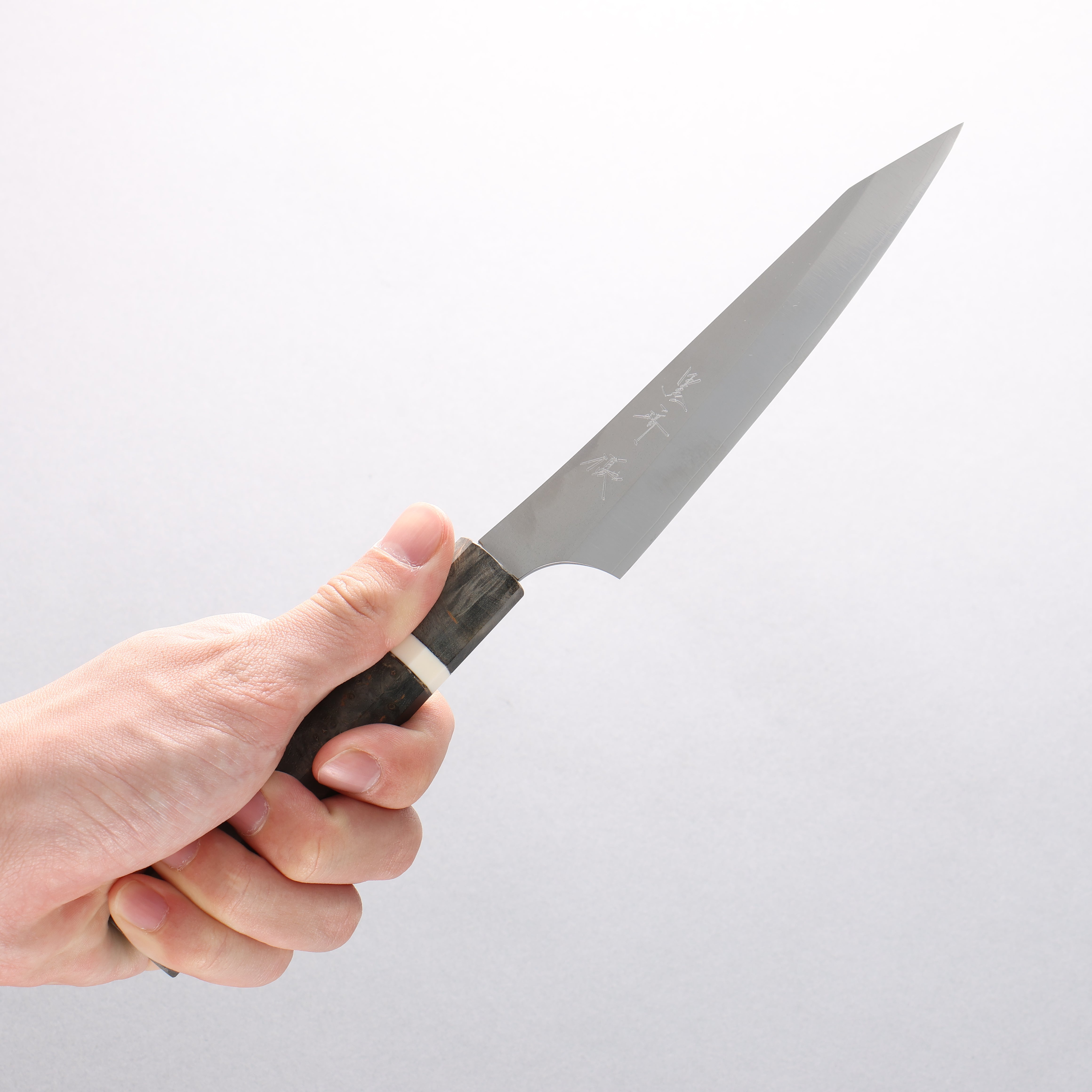 Yu Kurosaki New Gekko VG-XEOS Petty-Utility 130mm Stabilized Burl & White Ring Handle - Seisuke Knife