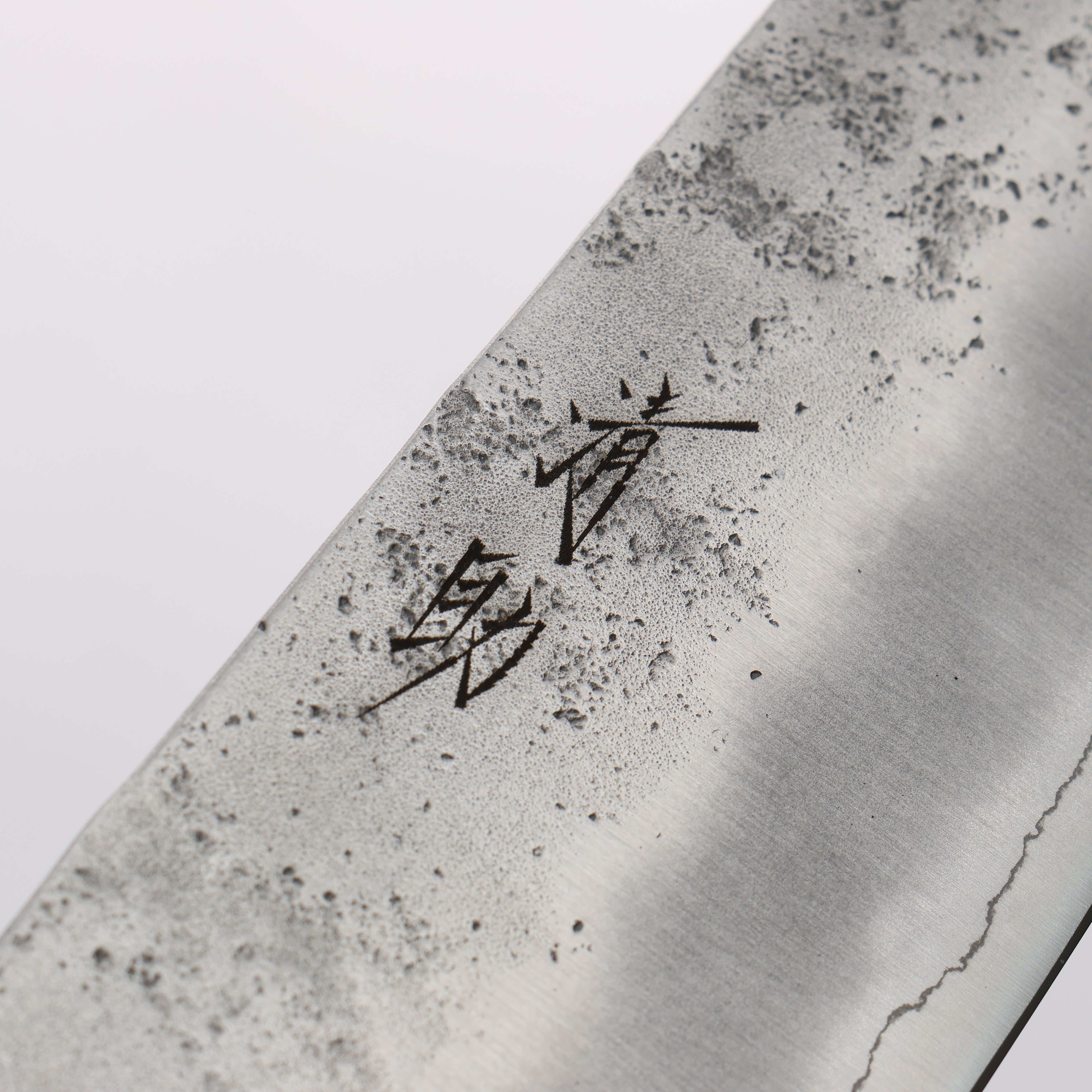 Seisuke Budou Silver Steel No.3 Nashiji Santoku 180mm Purple Pakkawood Handle - Seisuke Knife