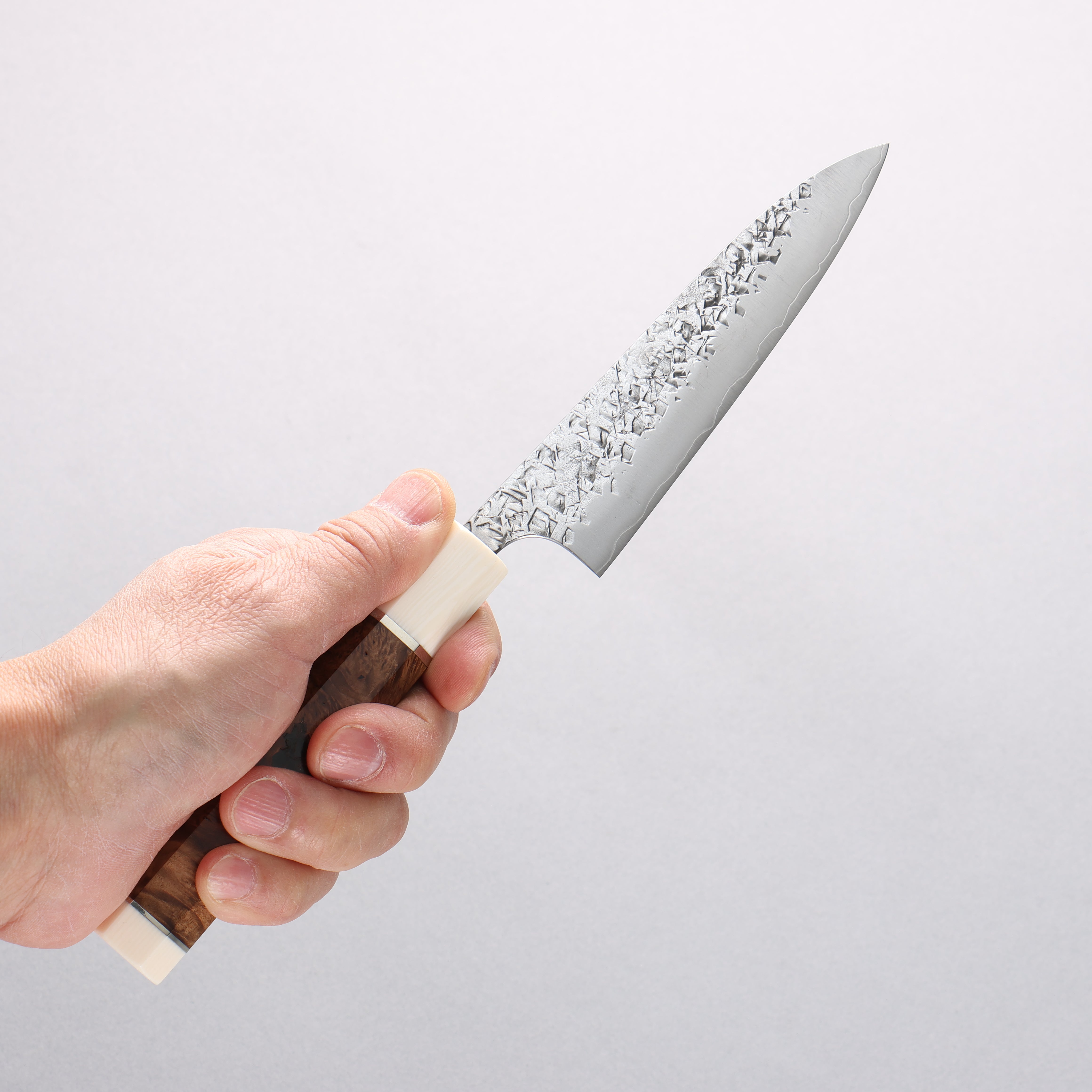 Yu Kurosaki Shizuku SG2 Hammered Petty-Utility 120mm Chinese Quince (W