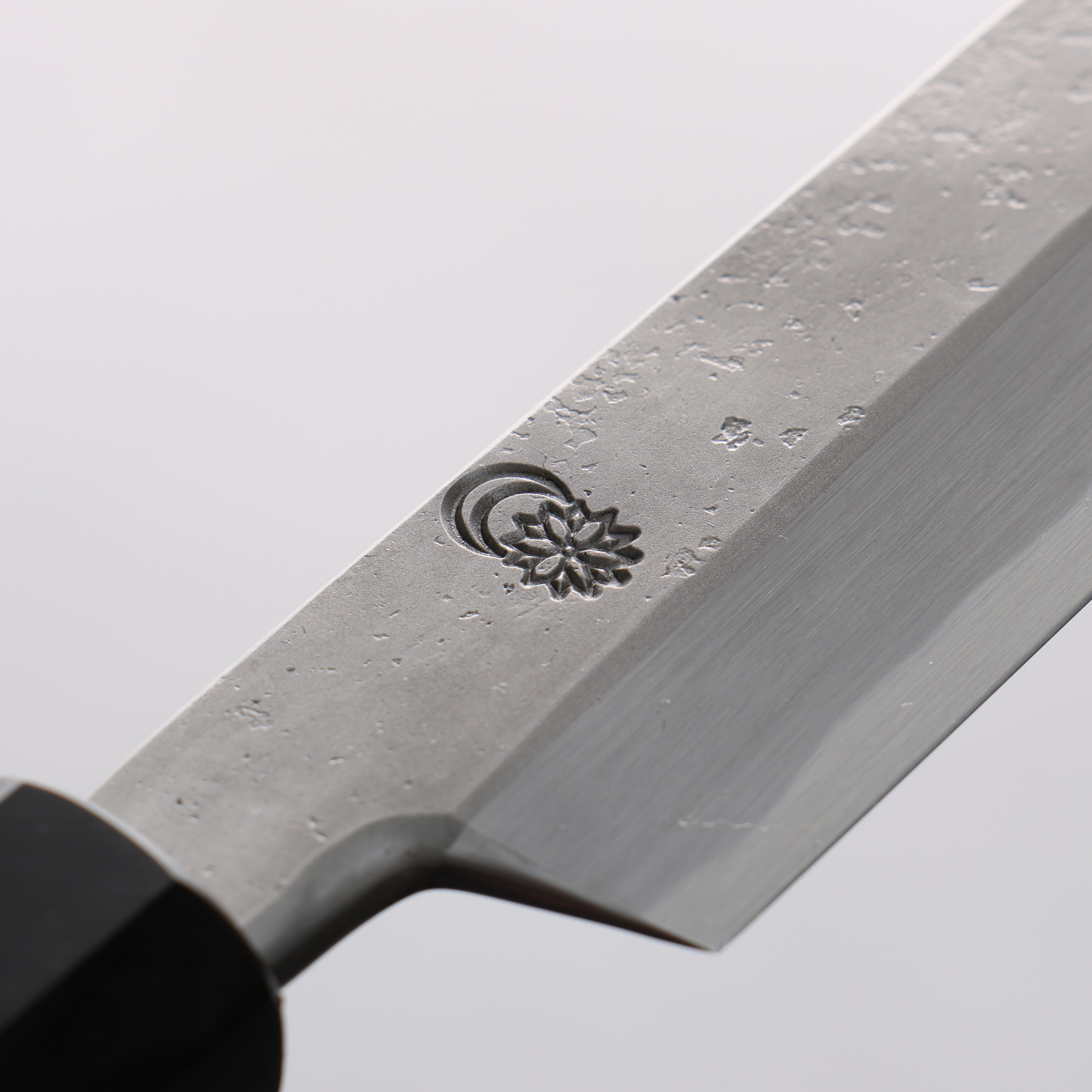 Kikuzuki White Steel No.2 Nashiji Sakimaru Takohiki 300mm Magnolia Handle - Seisuke Knife