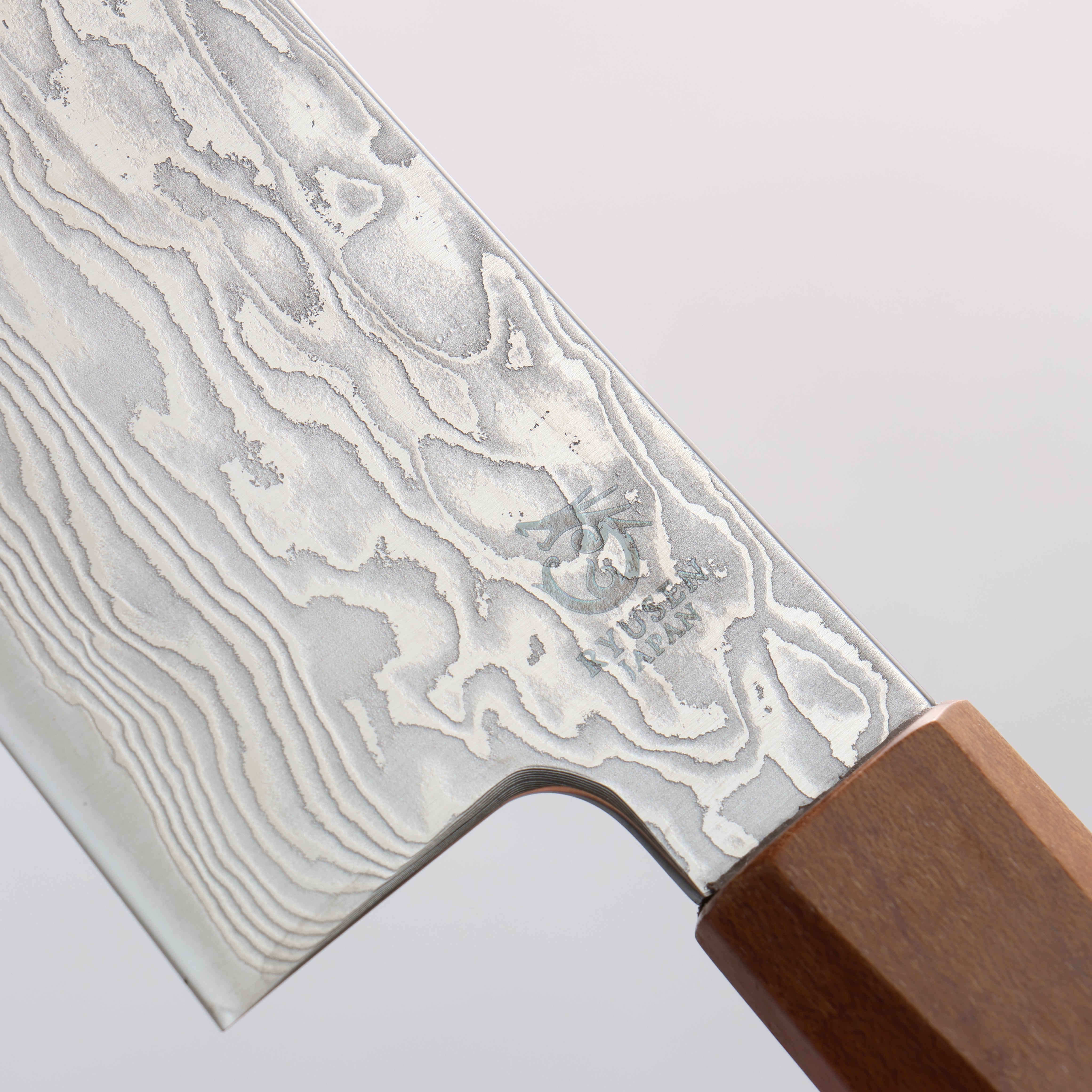 Ryusen Fukakuryu ATS314 63 Layer Damascus Kiritsuke Gyuto 210mm Curly Maple Handle - Seisuke Knife