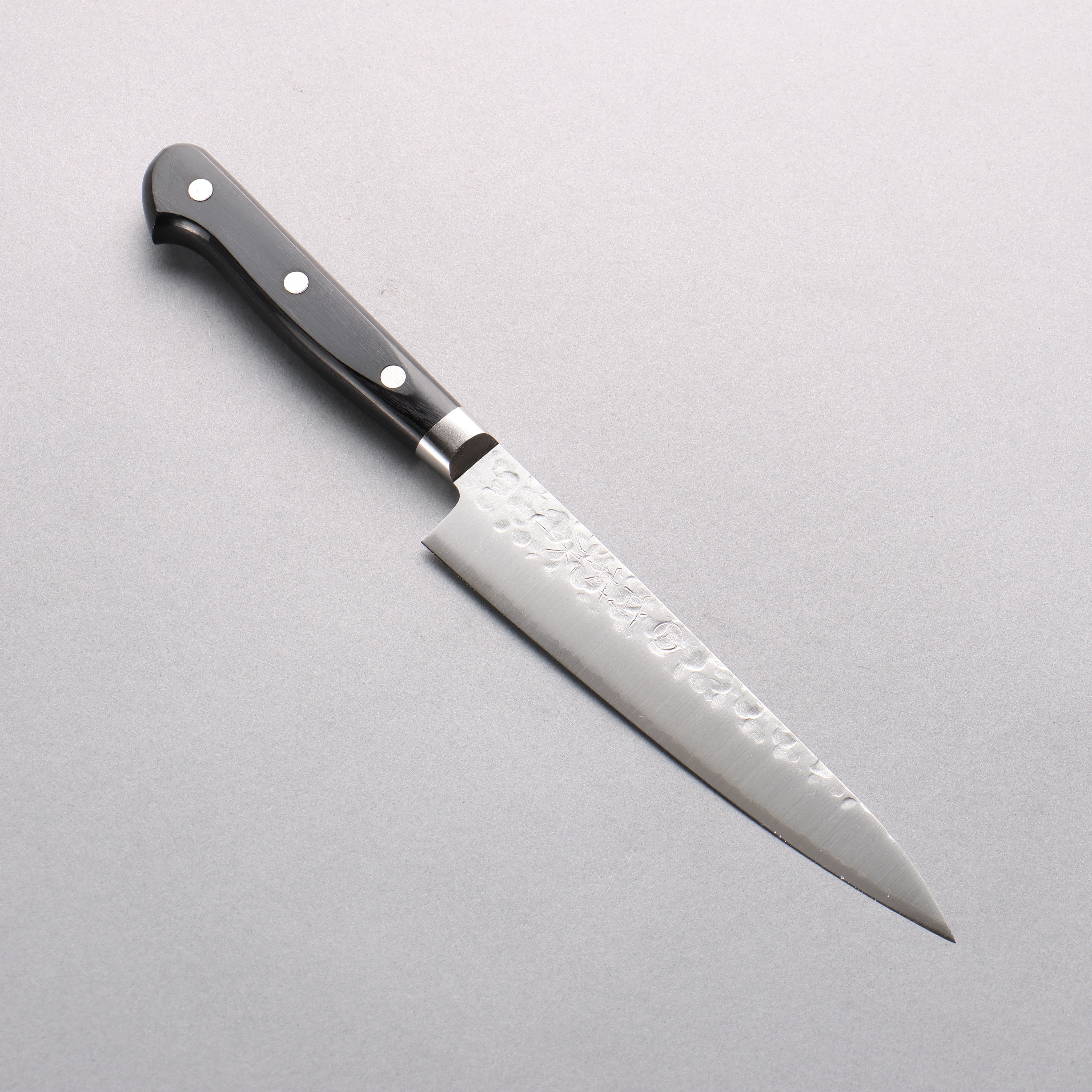Takamura Knives VG10 Hammered Petty-Utility 150mm with Black Pakkawood Handle - Seisuke Knife
